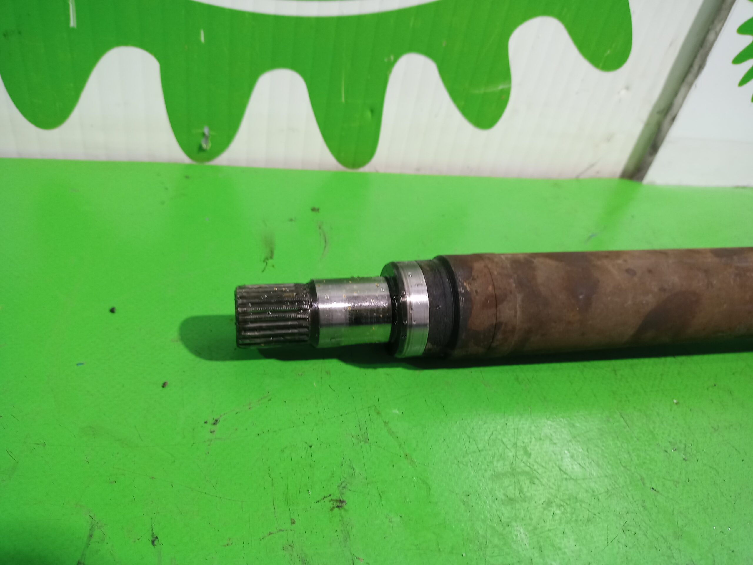 transmision_delantera_derecha_1742888_ford_fiesta_cbk_ambiente