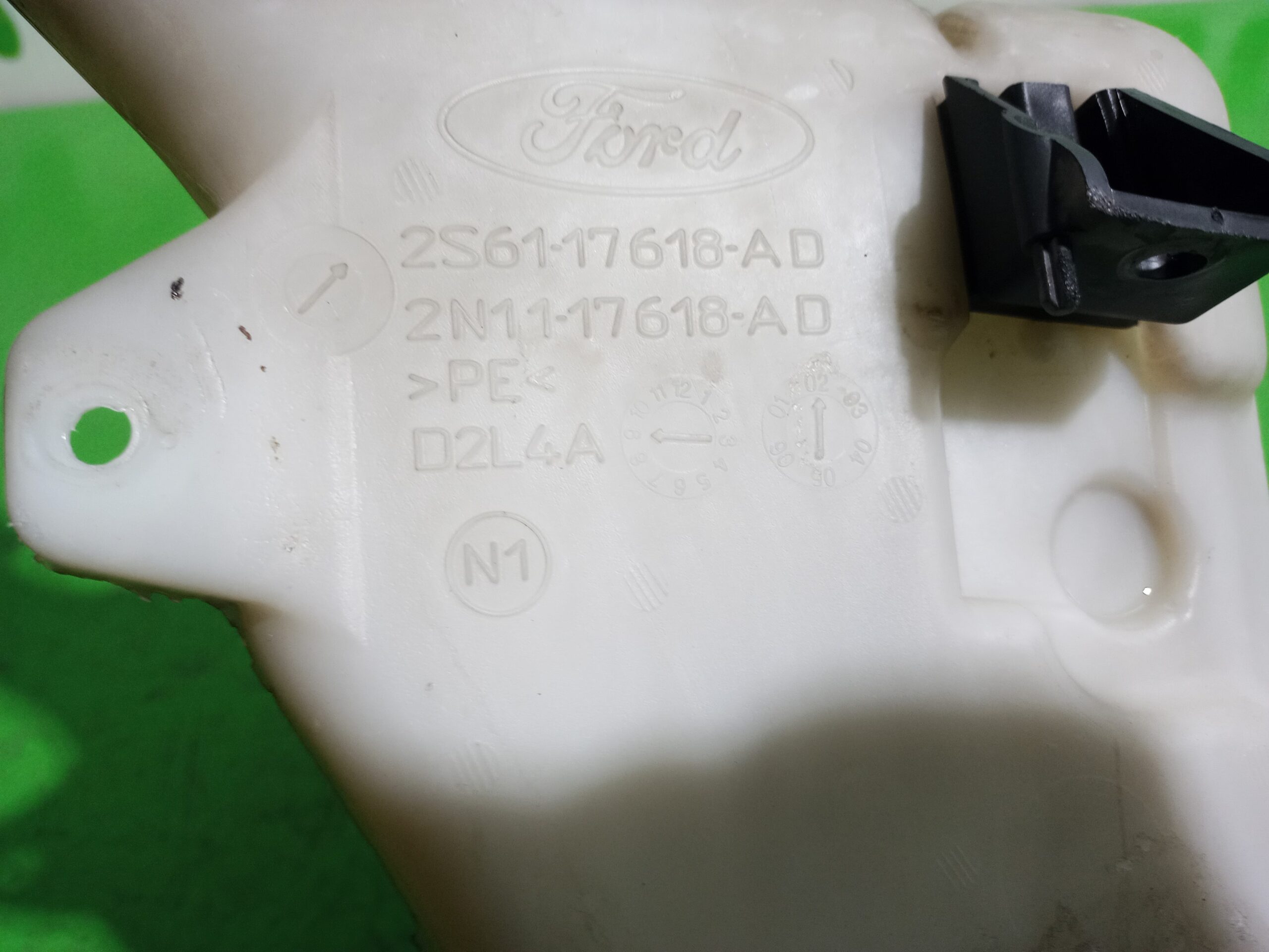 deposito_limpia_2s6117618_ford_fiesta_cbk_ambiente