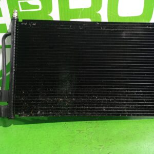 condensador_radiador_aire_acondicionado_1672022_ford_fiesta_cbk_ambiente