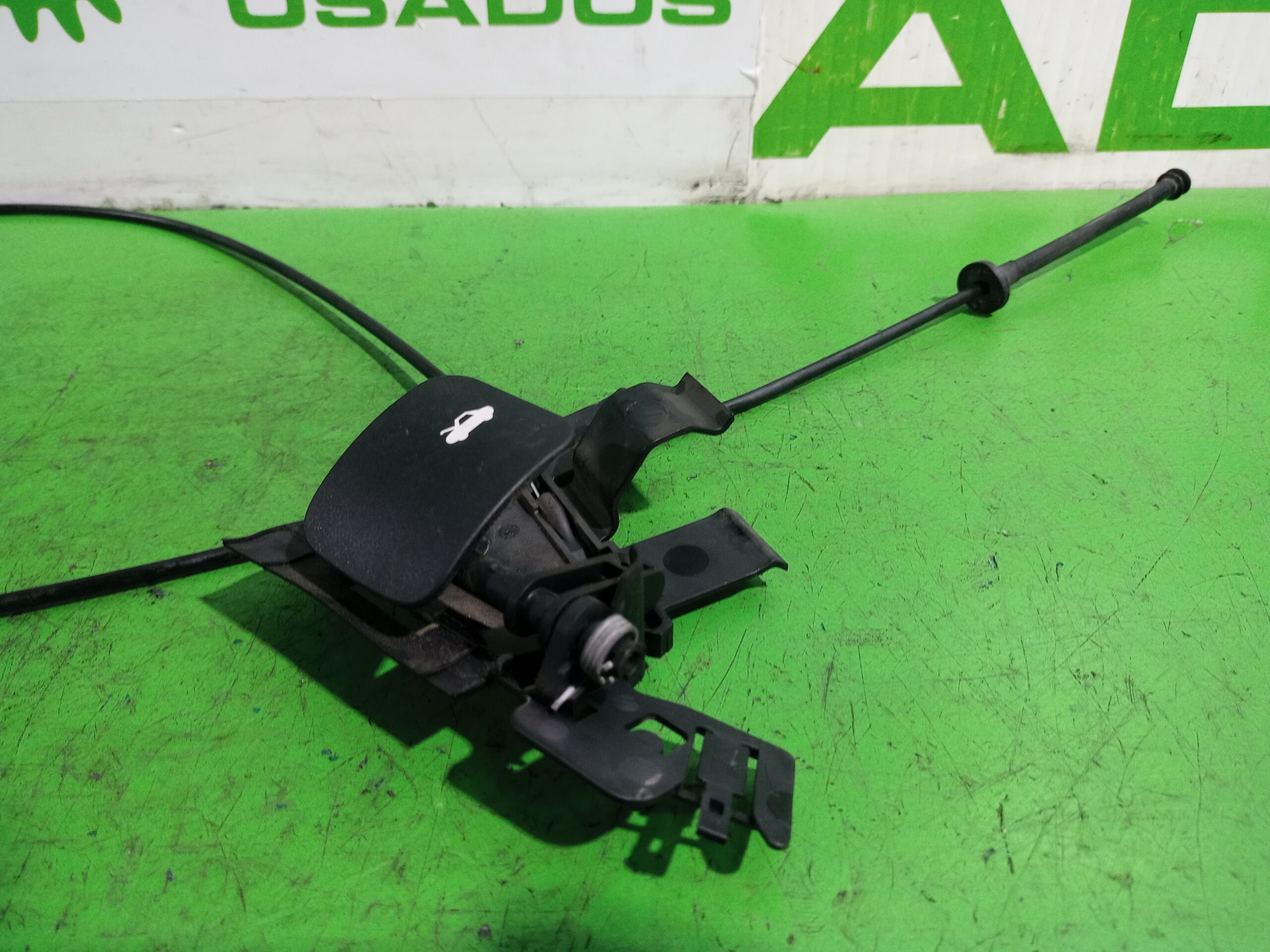 tirador_capot_2s6h16c657a_ford_fiesta_cbk_ambiente