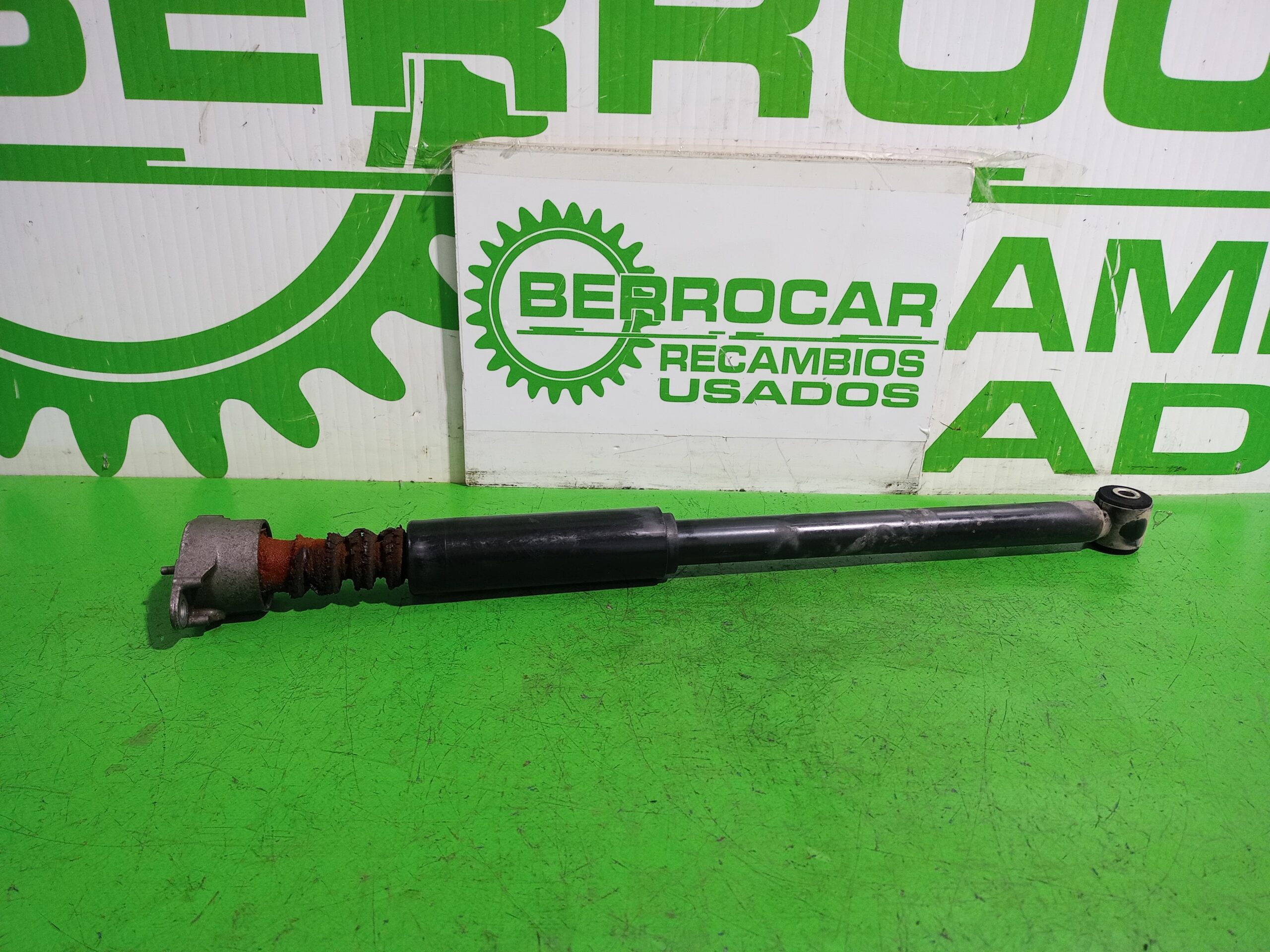 amortiguador_trasero_derecho_2s6118080bj_ford_fiesta_cbk_ambiente