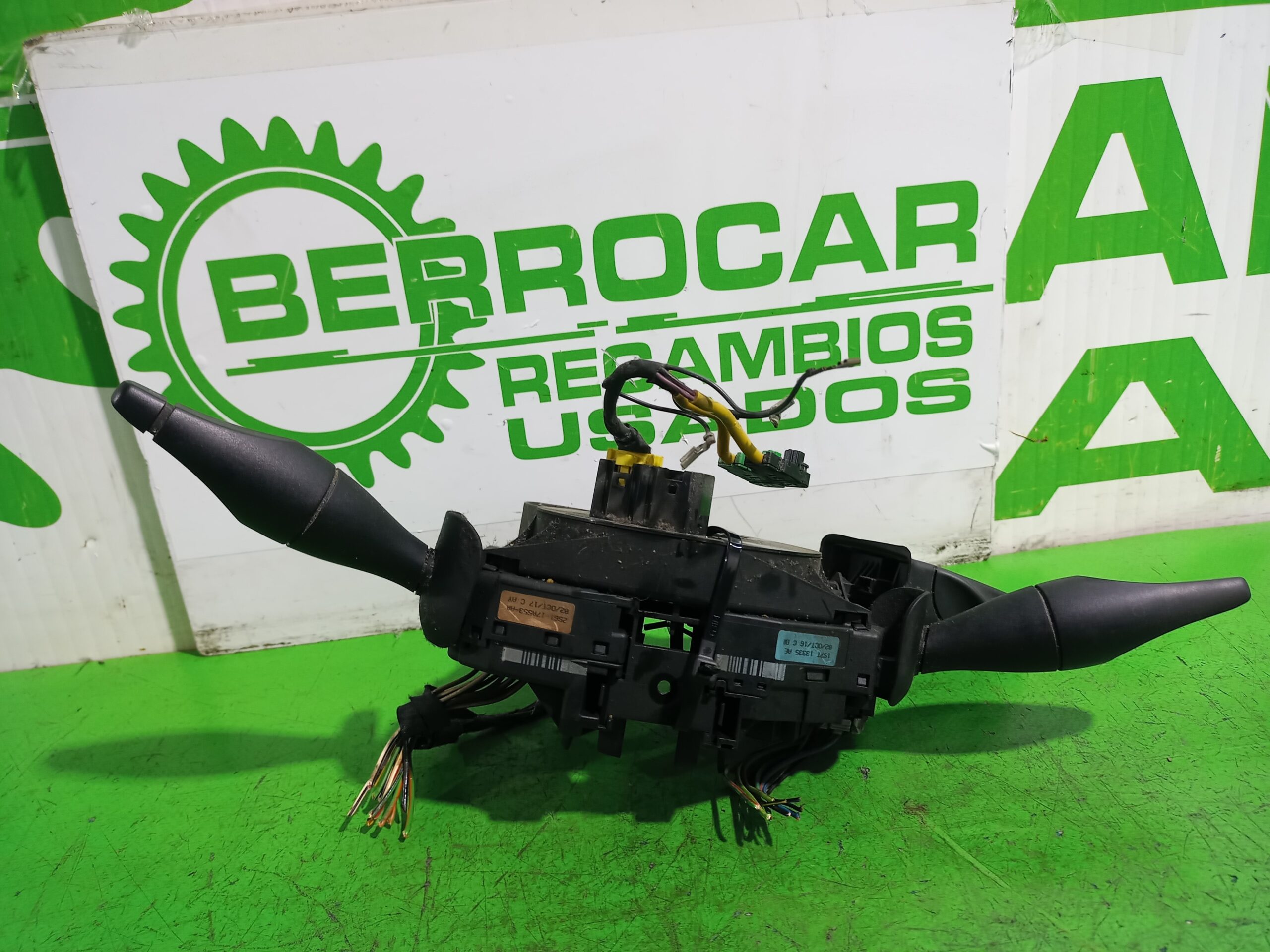 mando_multifuncion_2s6t14a664ab_ford_fiesta_cbk_ambiente