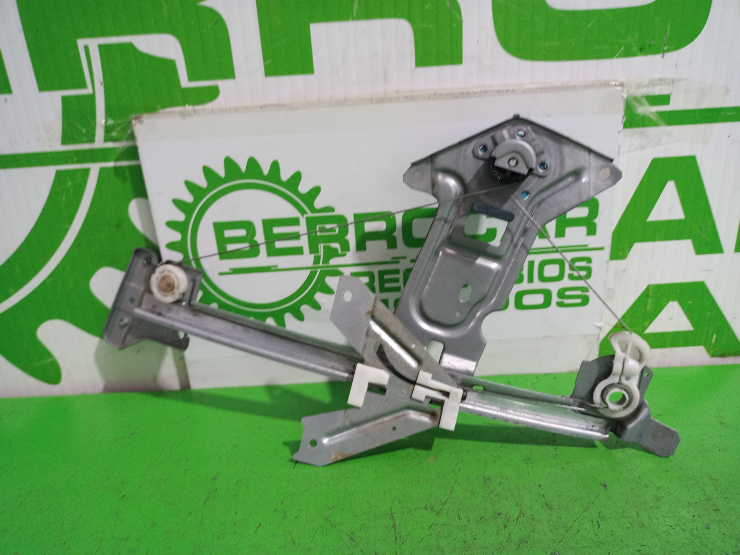 elevalunas_trasero_derecho_922447_citr_n_xsara_berlina_1_9_d_sx