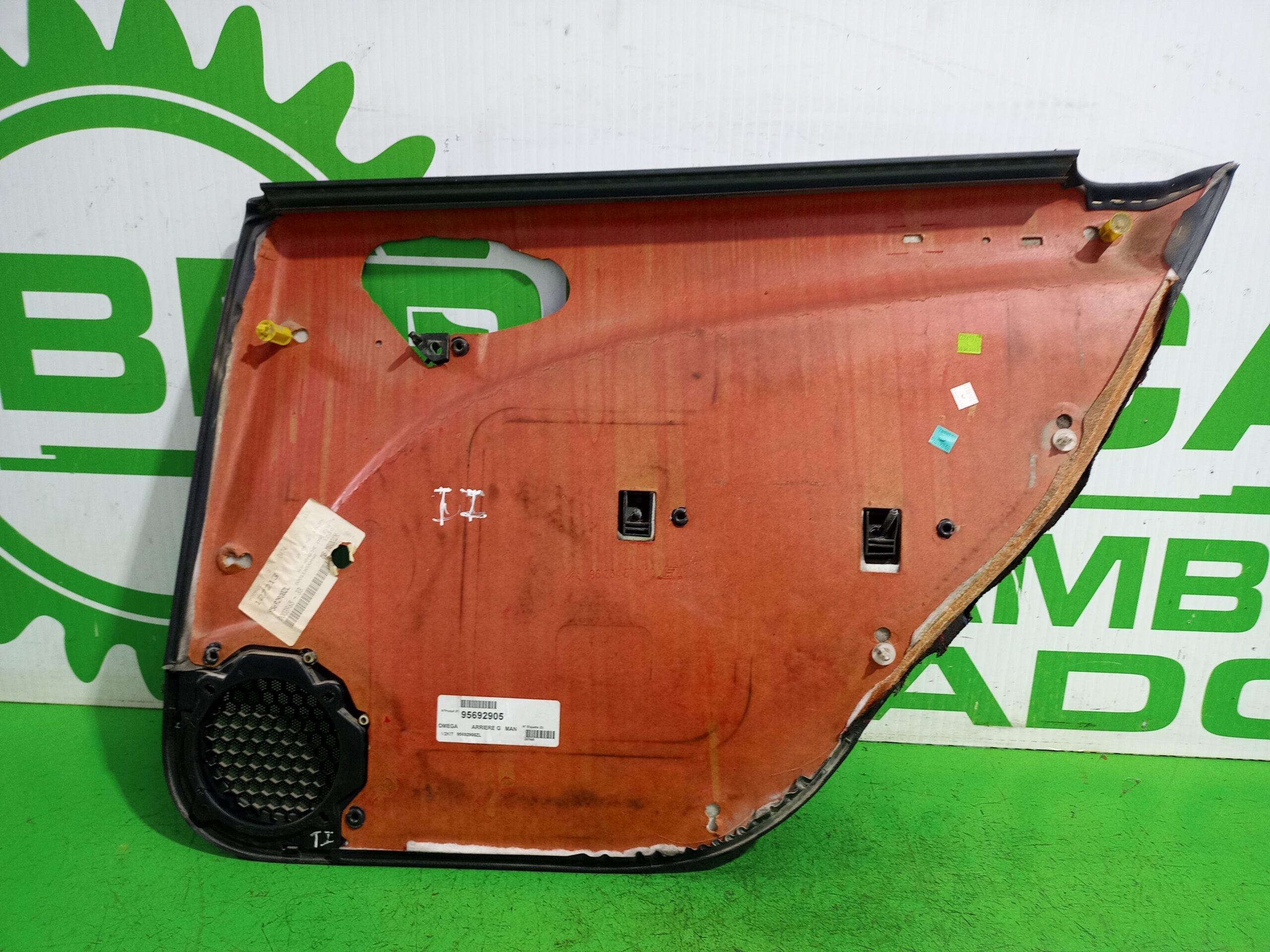 guarnecido_puerta_trasera_izquierda_9365a8_citr_n_xsara_berlina_1_9_d_sx