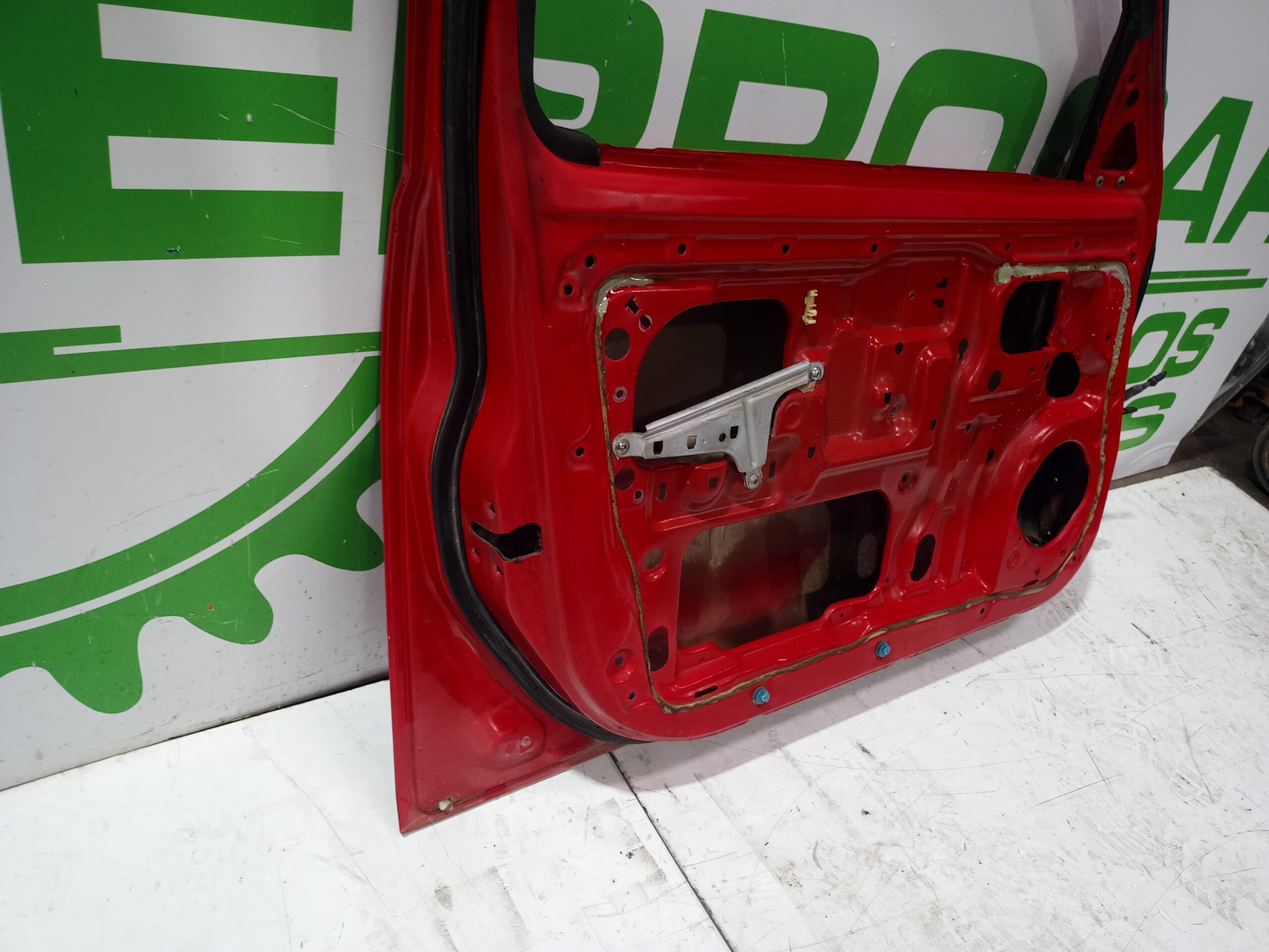 puerta_delantera_izquierda_801010u930_nissan_micra_k11_basico