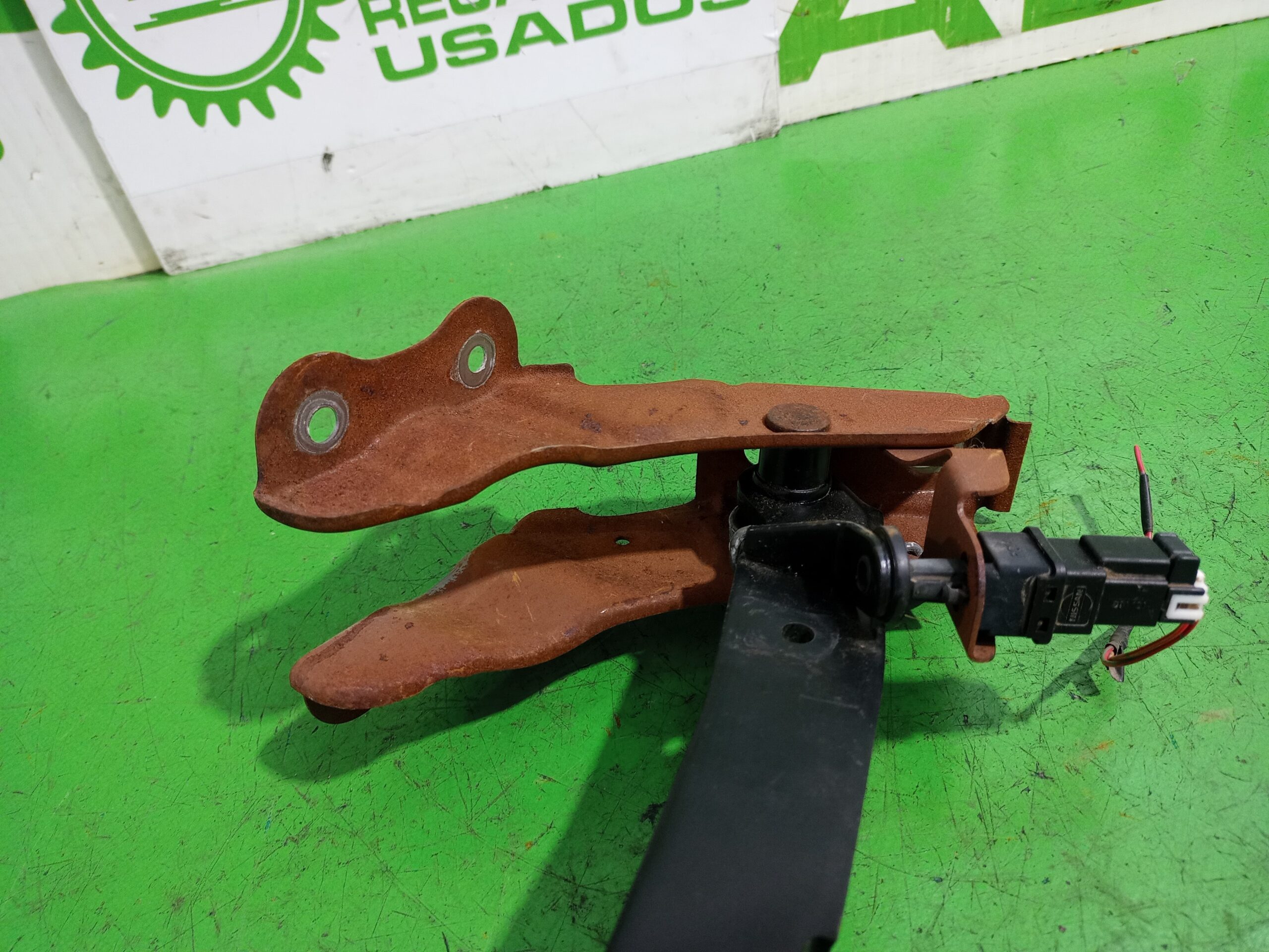 pedal_freno_46501ax700_nissan_micra_k11_basico