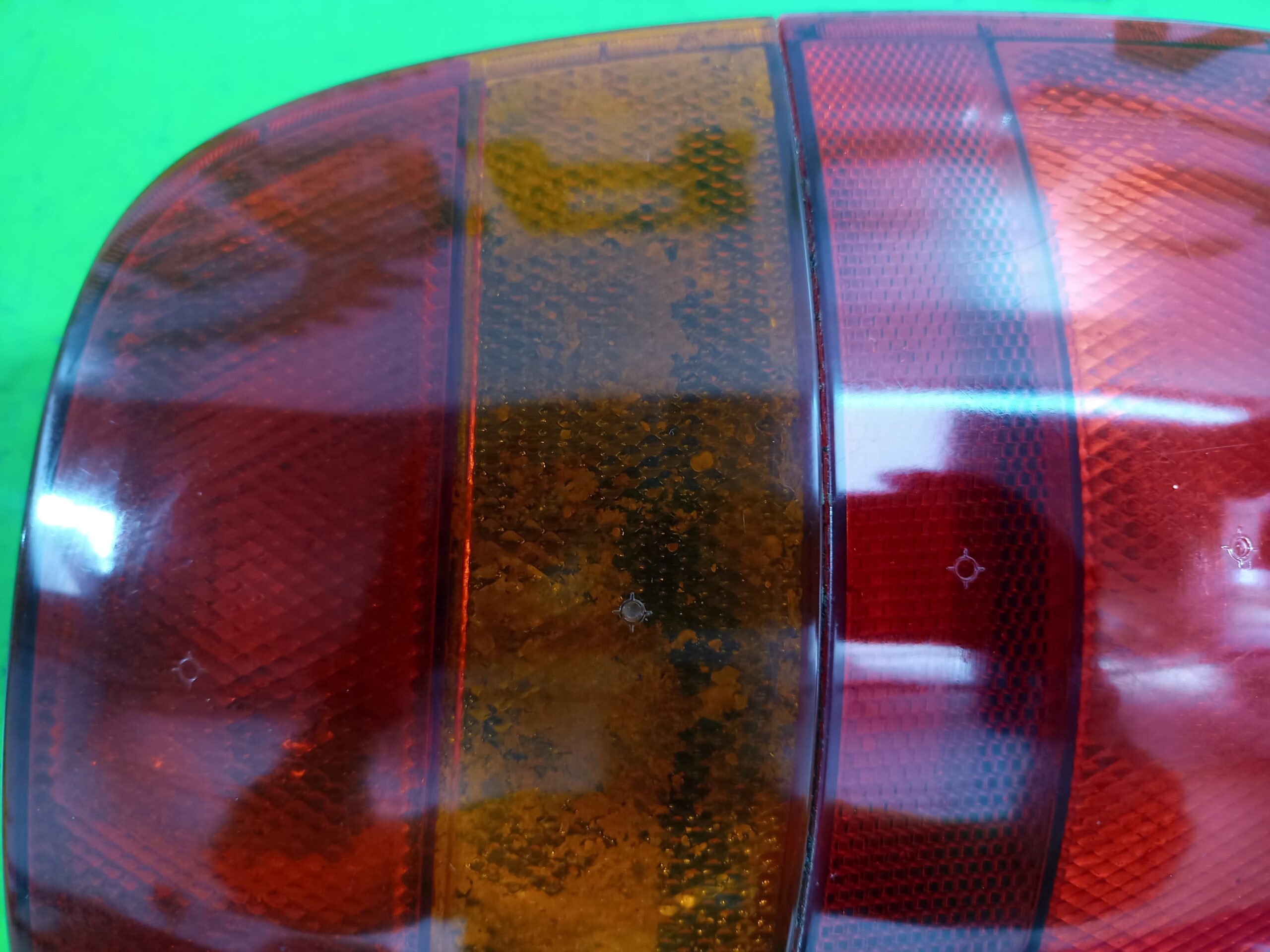 piloto_trasero_izquierdo_265595f301_nissan_micra_k11_basico