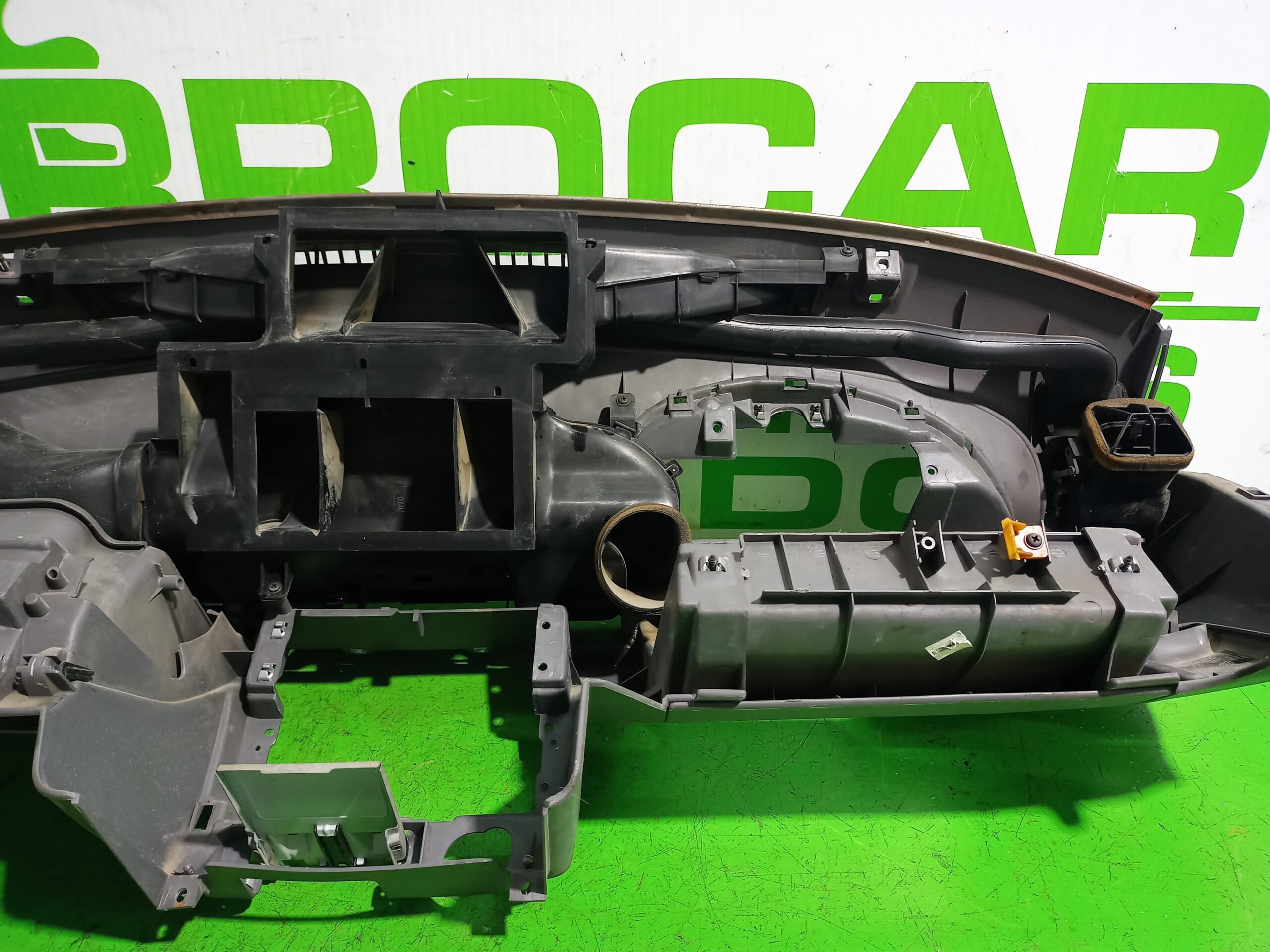 salpicadero_68213ax710_nissan_micra_k11_basico