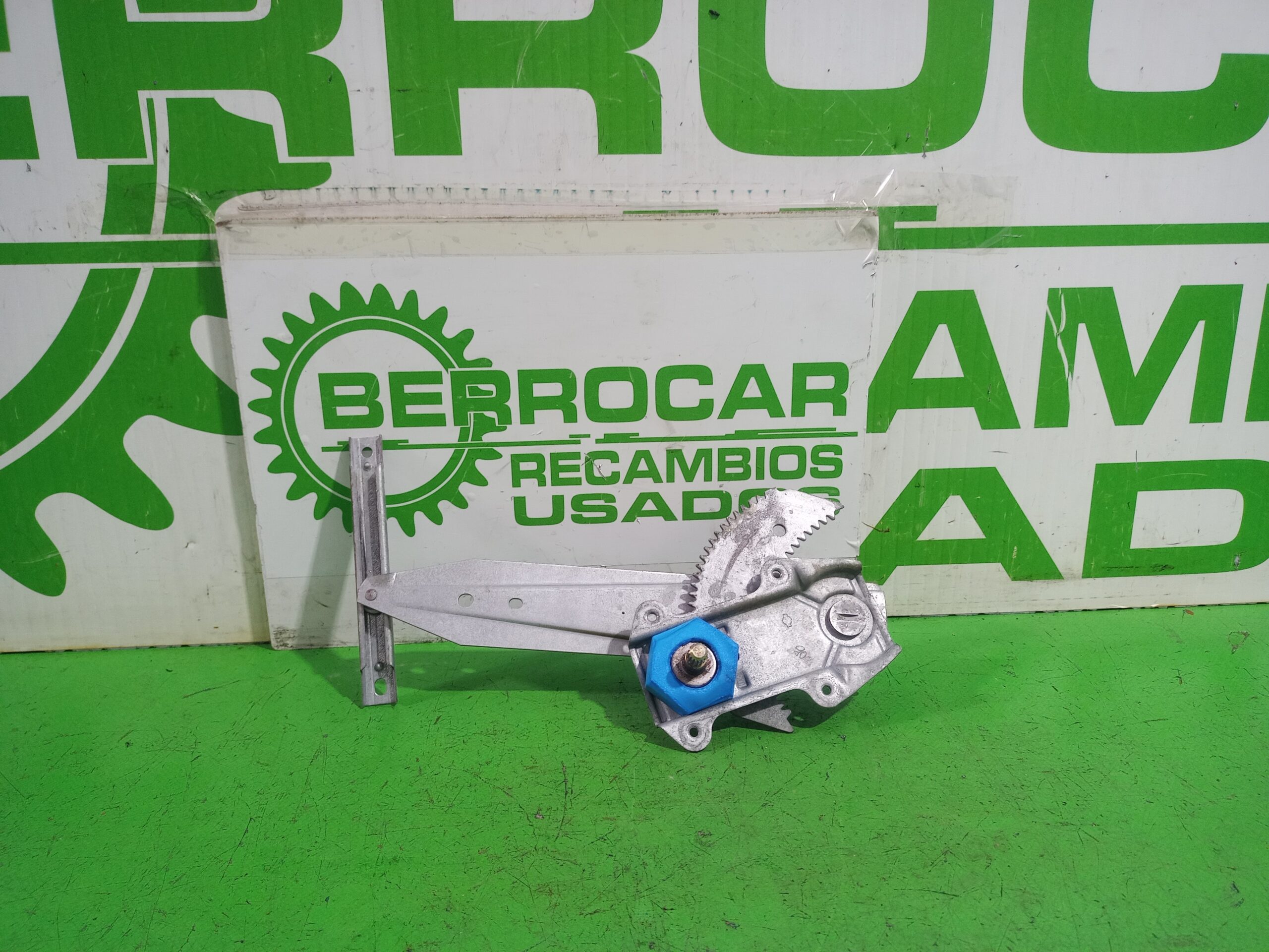elevalunas_trasero_derecho_827004f900_nissan_micra_k11_basico