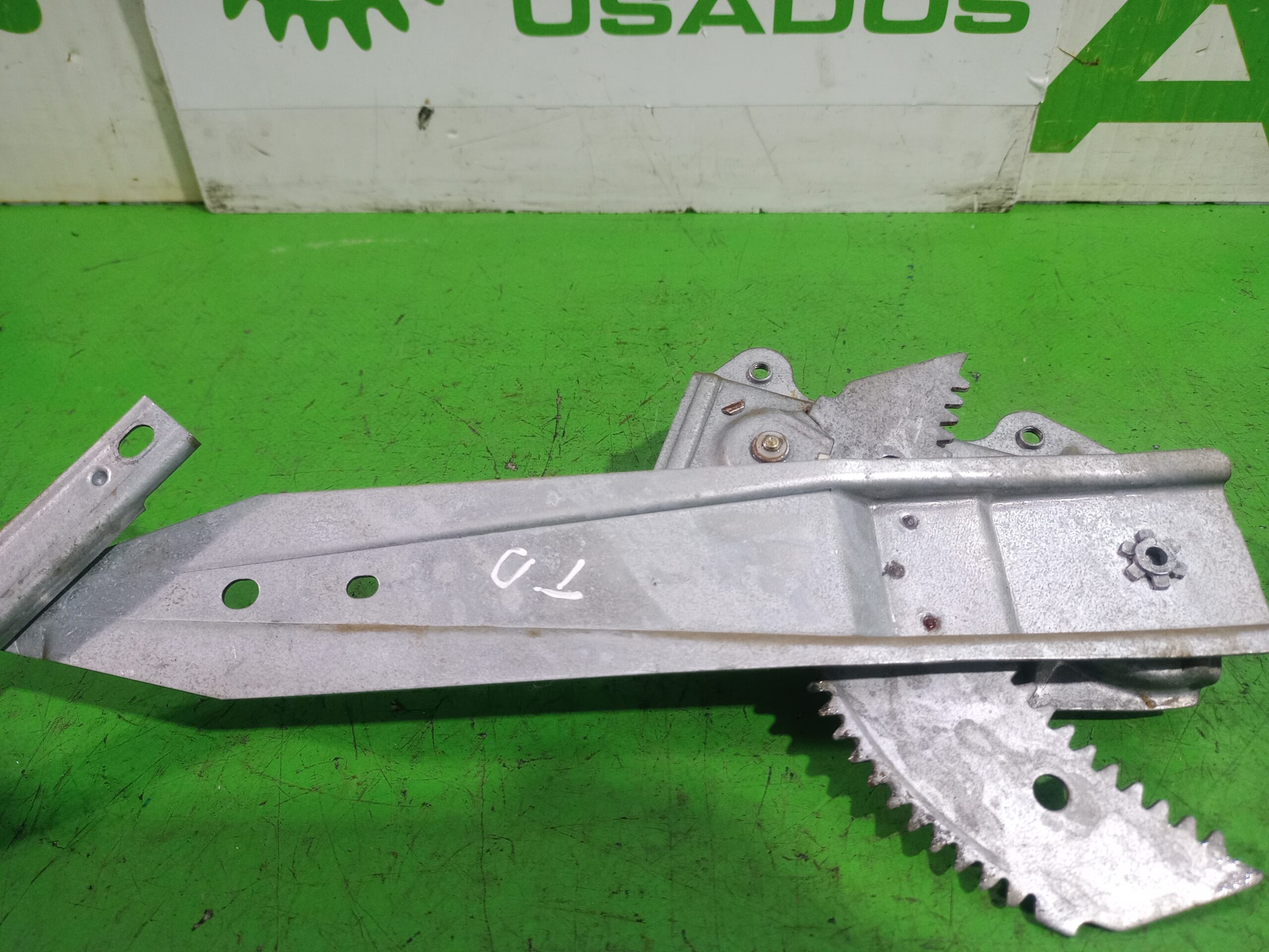 elevalunas_trasero_derecho_827004f900_nissan_micra_k11_basico