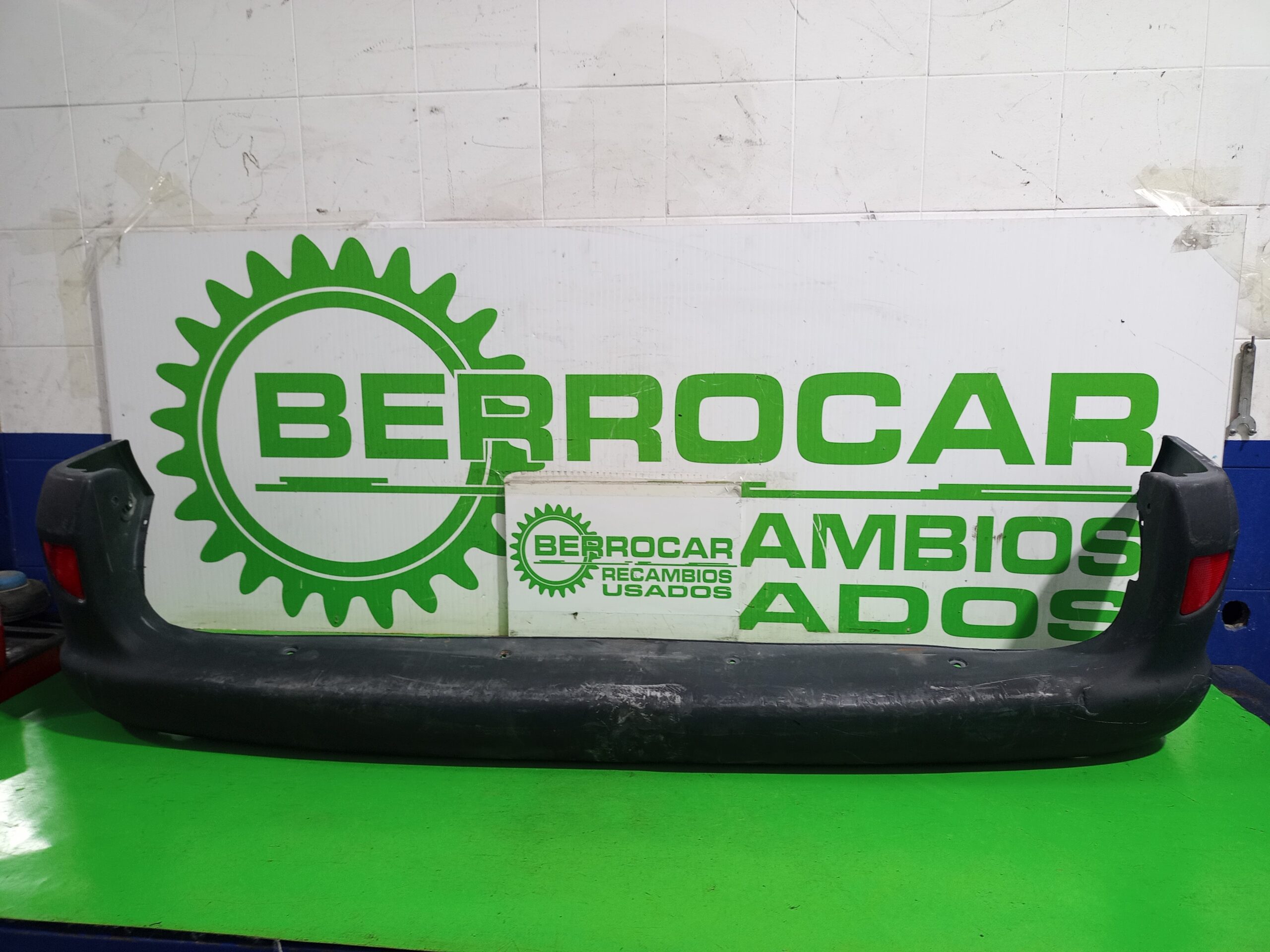 paragolpes_trasero_7700304880_renault_kangoo_f_kc0_expression