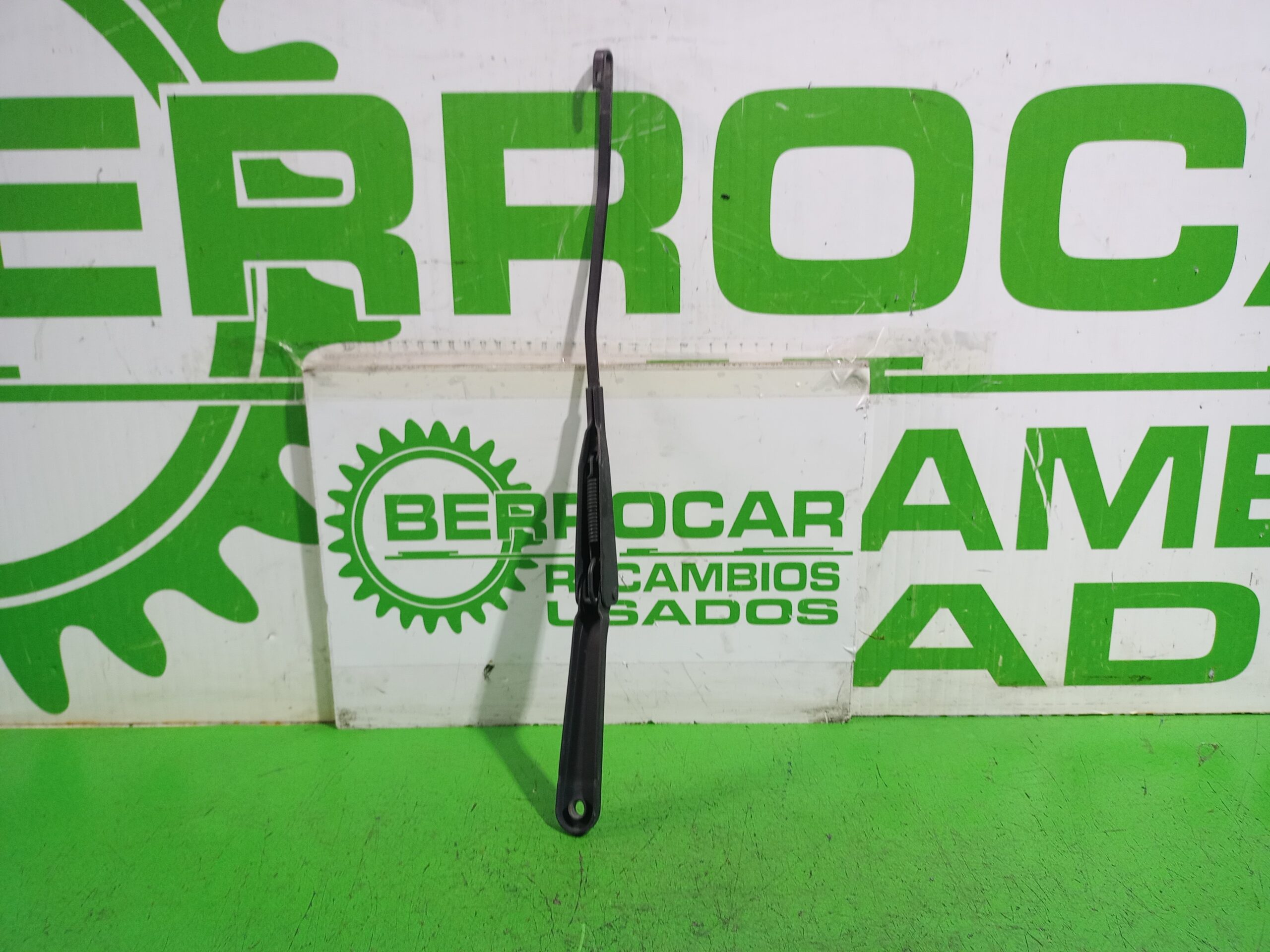 brazo_limpia_delantero_izquierdo_8200158098_renault_kangoo_f_kc0_expression