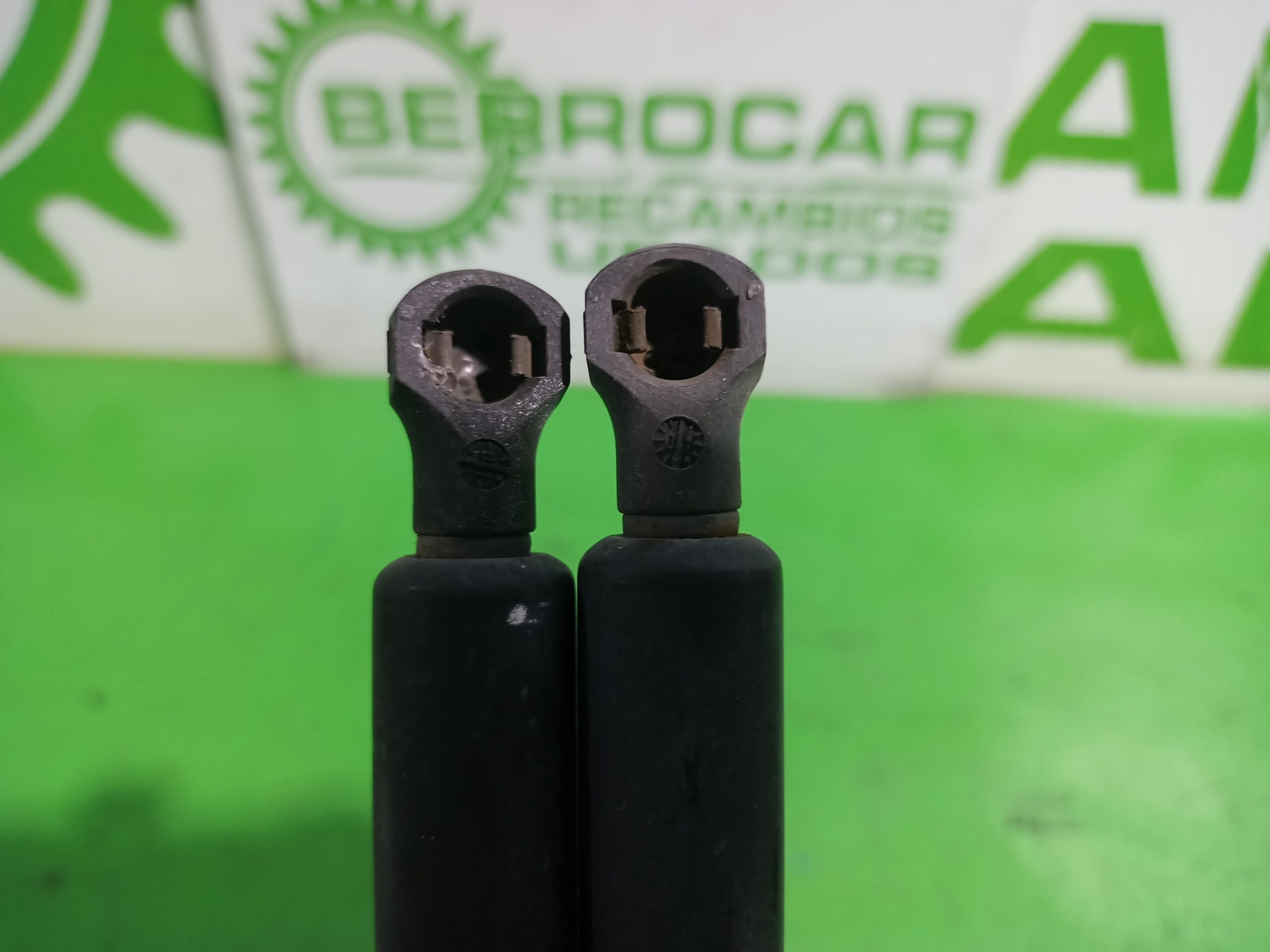 amortiguadores_maletero_porton_792515_peugeot_307_s1_xn