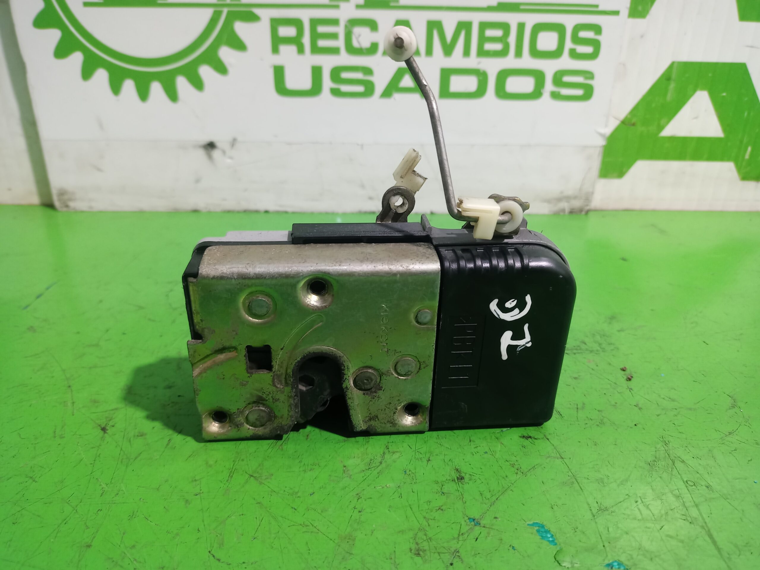 cerradura_puerta_delantera_izquierda_9135l0_peugeot_307_s1_xn