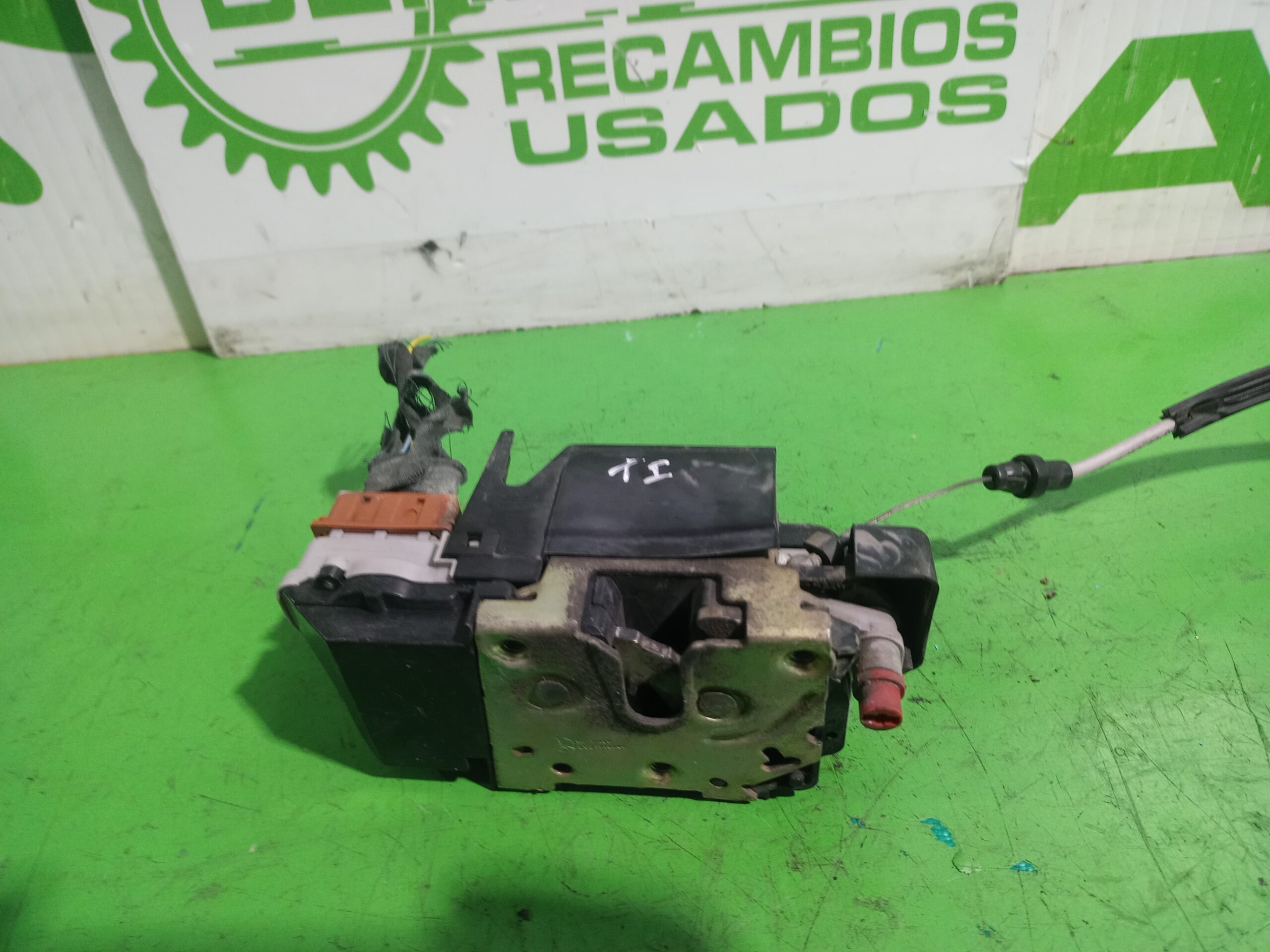 cerradura_puerta_trasera_izquierda_913786_peugeot_307_s1_xn