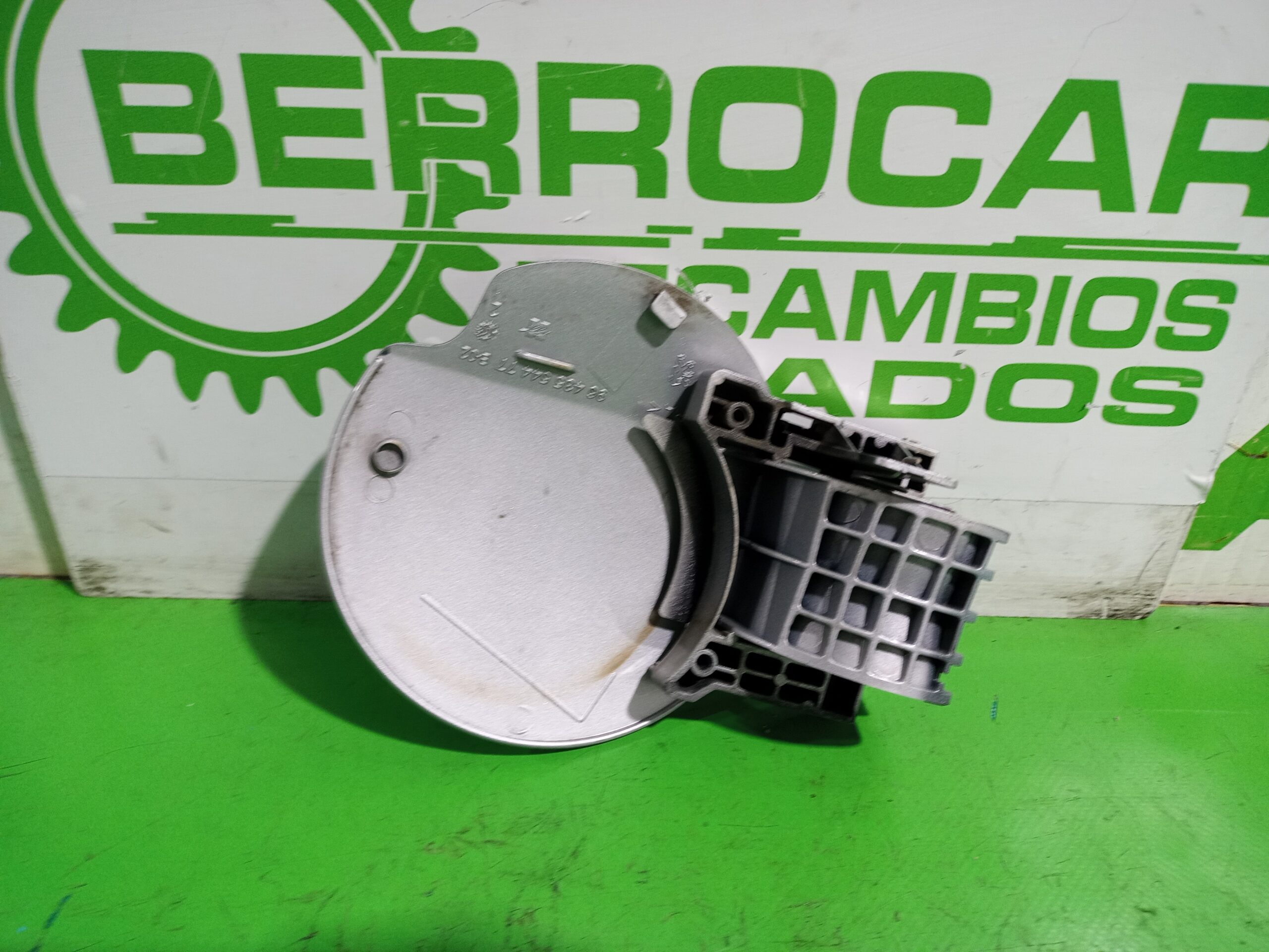 tapa_exterior_combustible_9643554477_peugeot_307_s1_xn