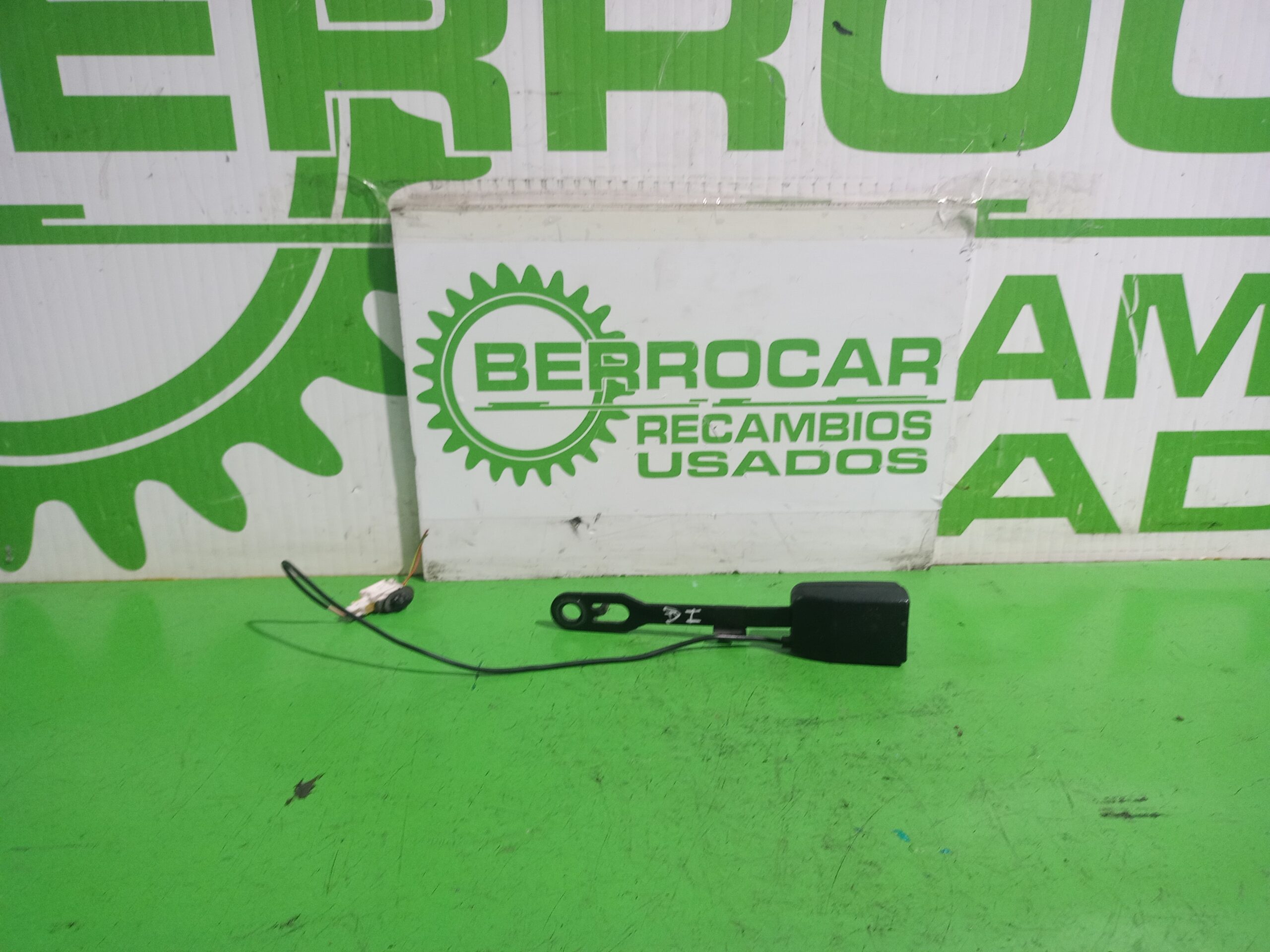 enganche_cinturon_trasero_izquierdo_8973ql_peugeot_307_s1_xn