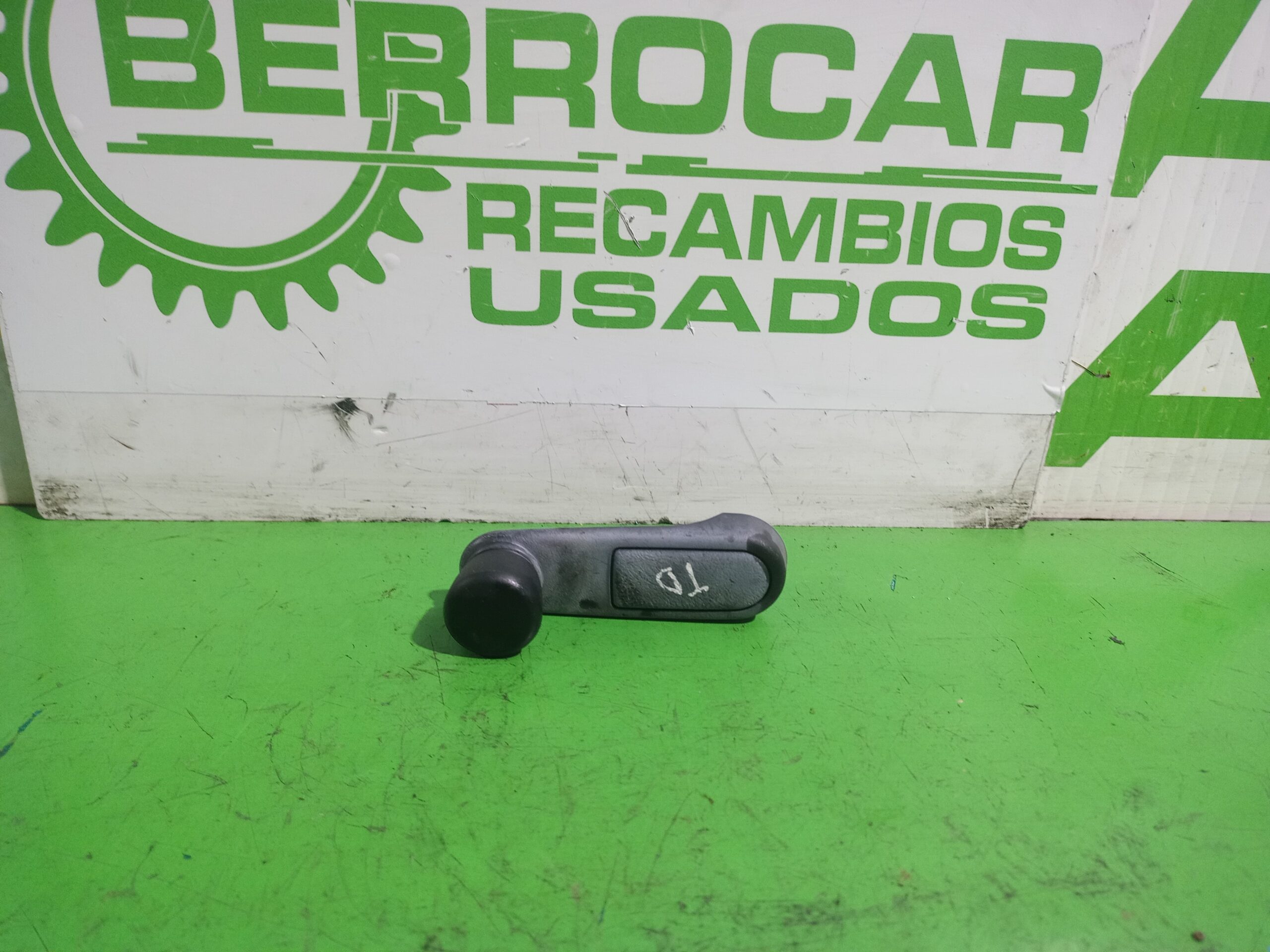 maneta_elevalunas_trasera_derecha_924095_peugeot_307_s1_xn