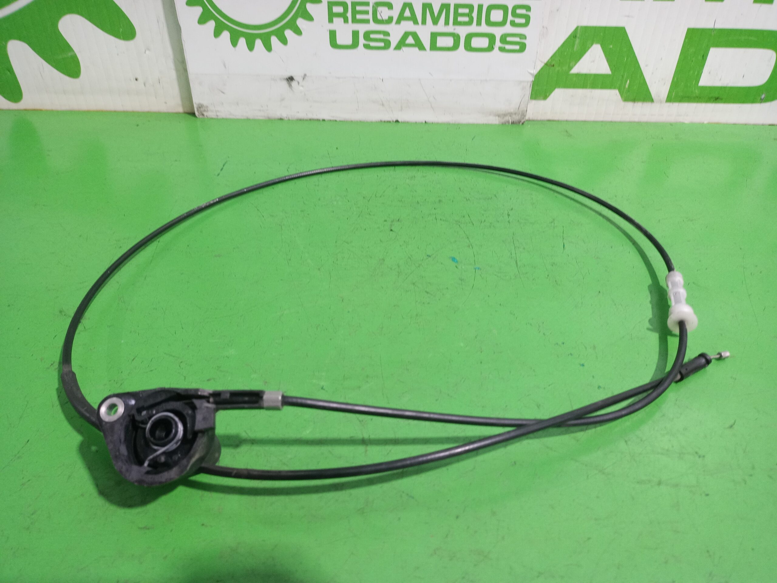 tirador_capot_8200483584_renault_scenic_iii_xmod_bose