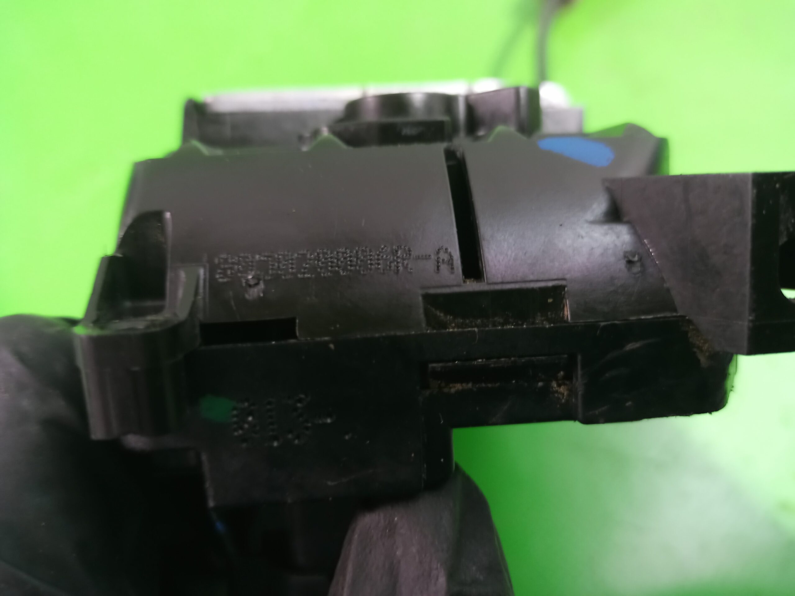 cerradura_puerta_delantera_derecha_805020006r_renault_scenic_iii_xmod_bose