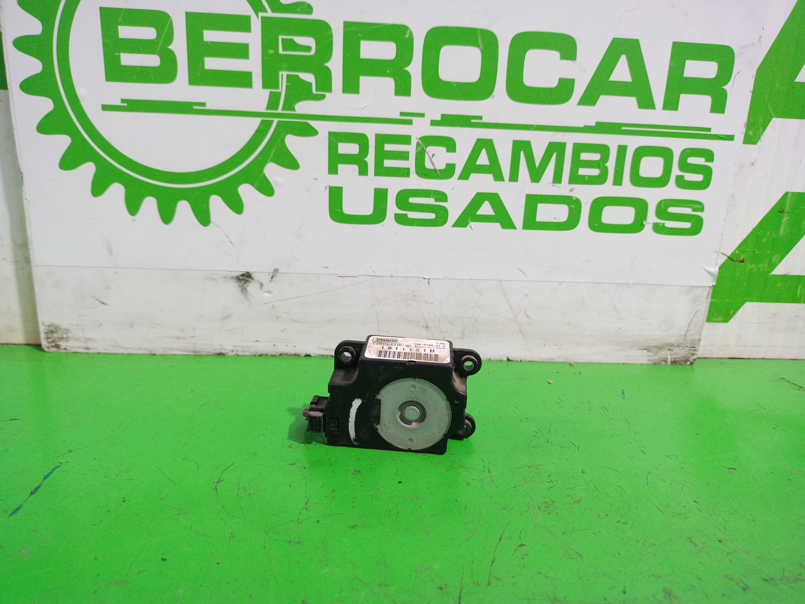 motor_apertura_trampilla_t1006419g_renault_scenic_iii_xmod_bose