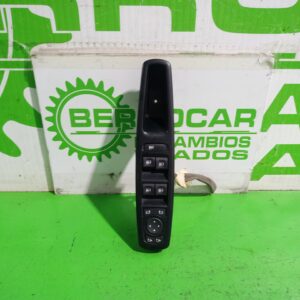 mando_elevalunas_delantero_izquierdo_809610017r_renault_scenic_iii_xmod_bose