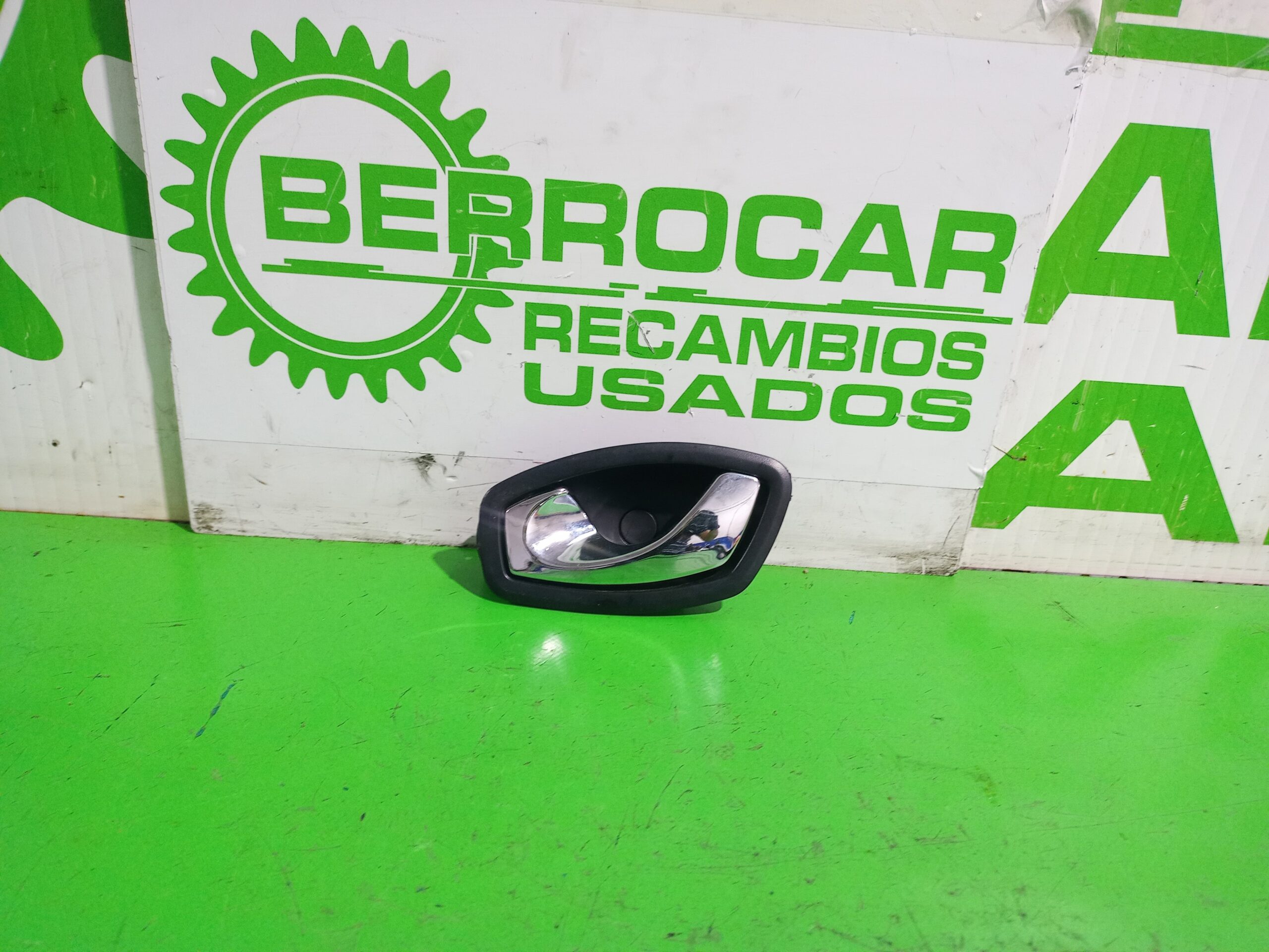 maneta_interior_delantera_izquierda_826733790r_renault_scenic_iii_xmod_bose