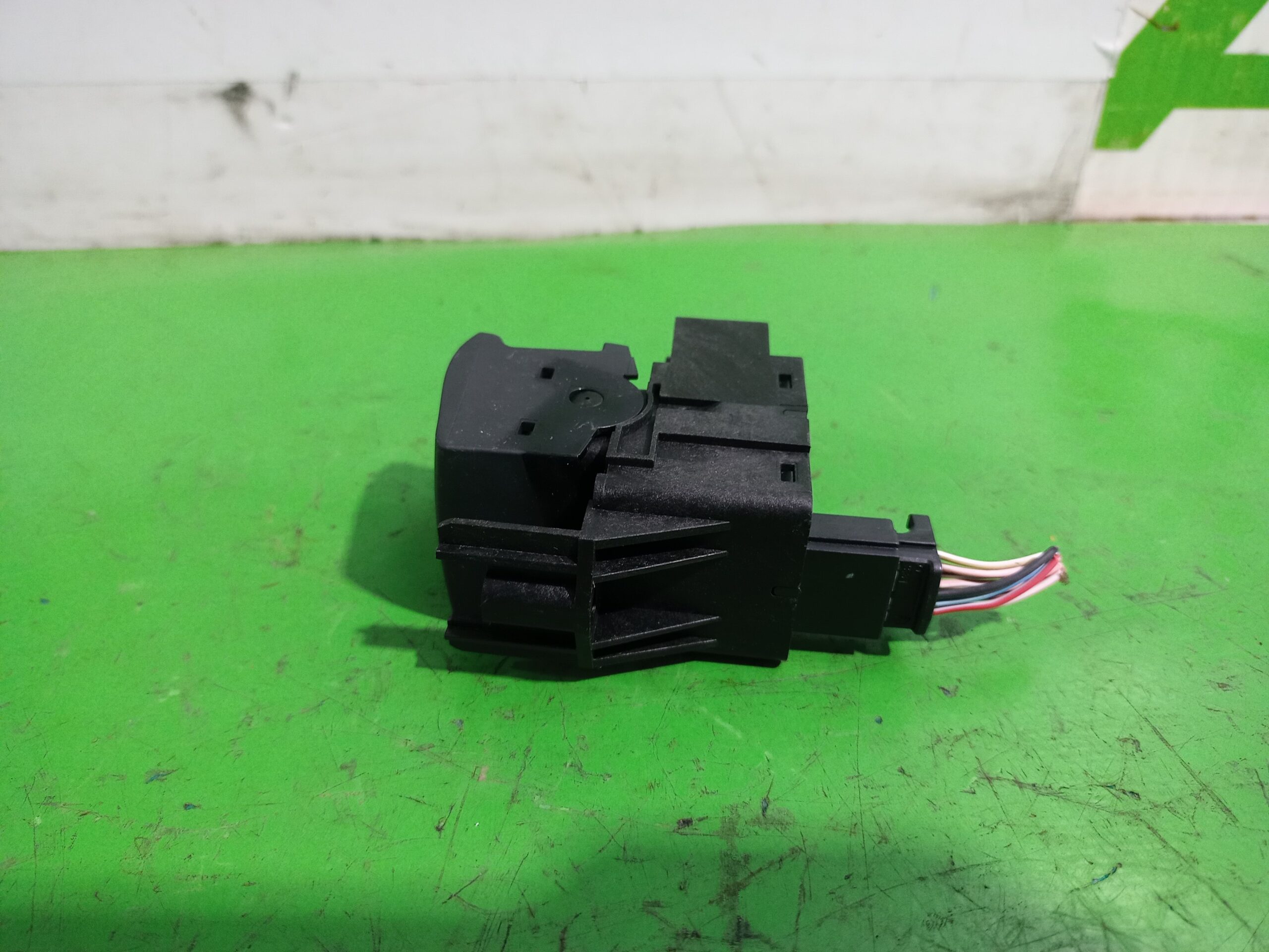 freno_de_mano_electrico_36210006r_renault_scenic_iii_xmod_bose