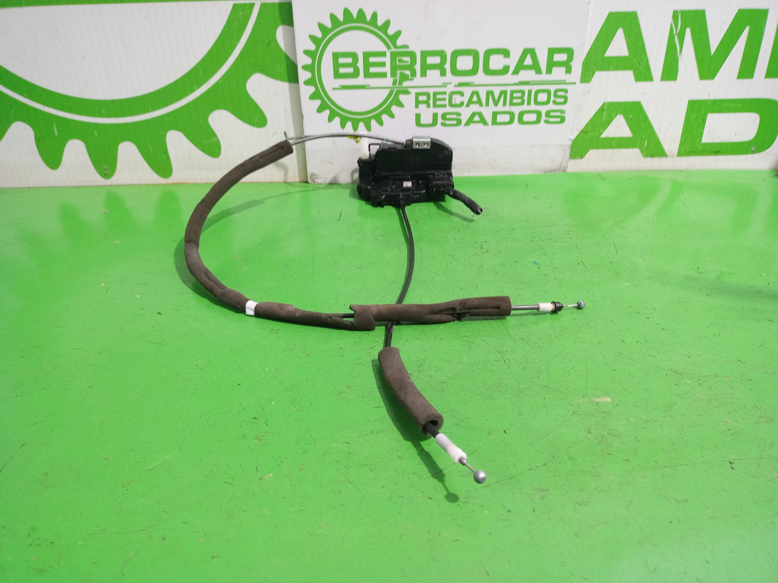 cerradura_puerta_delantera_izquierda_80501ba60a_nissan_juke_f15_acenta
