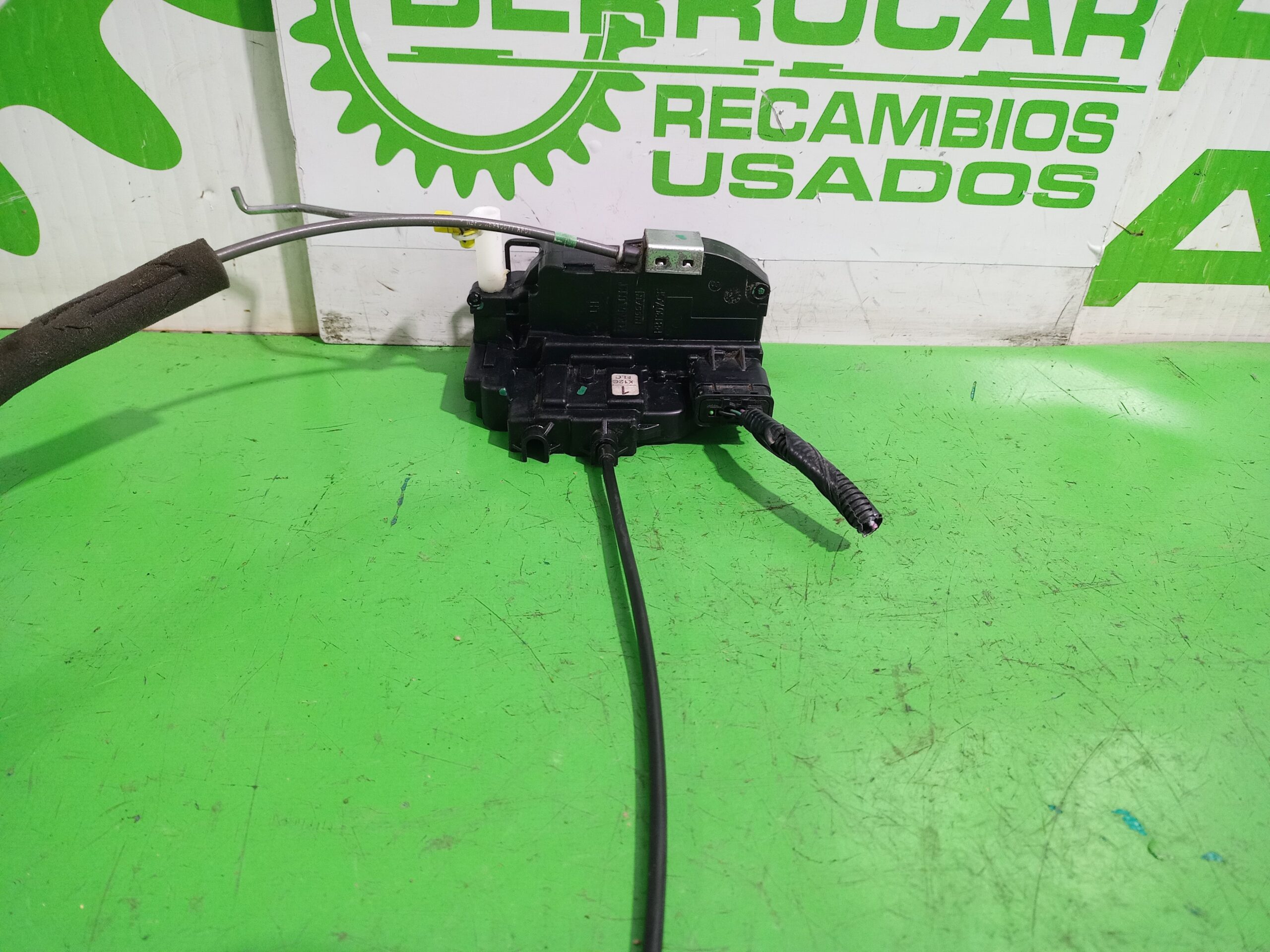 cerradura_puerta_delantera_izquierda_80501ba60a_nissan_juke_f15_acenta
