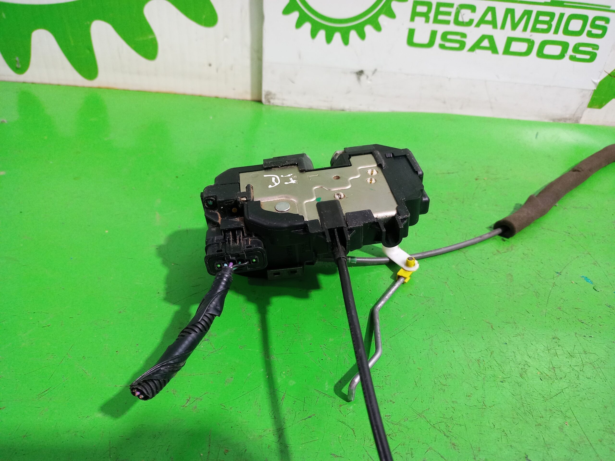 cerradura_puerta_delantera_izquierda_80501ba60a_nissan_juke_f15_acenta