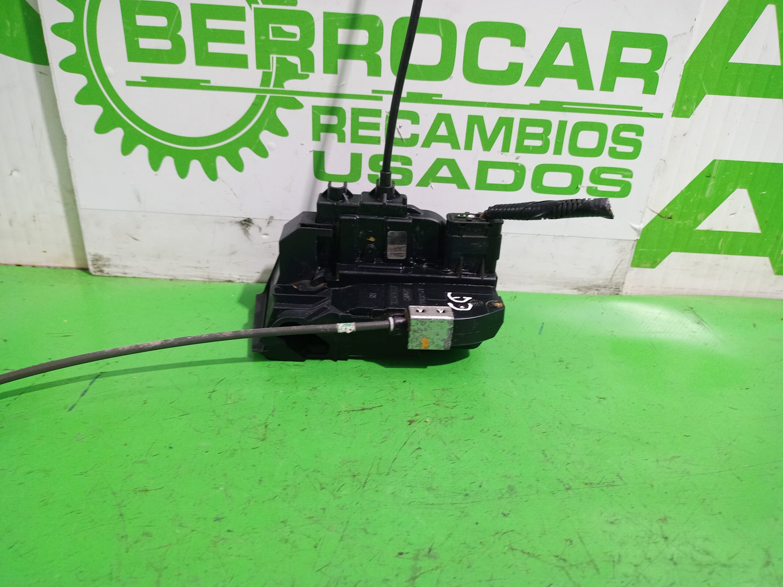cerradura_puerta_delantera_derecha_80500ba60a_nissan_juke_f15_acenta
