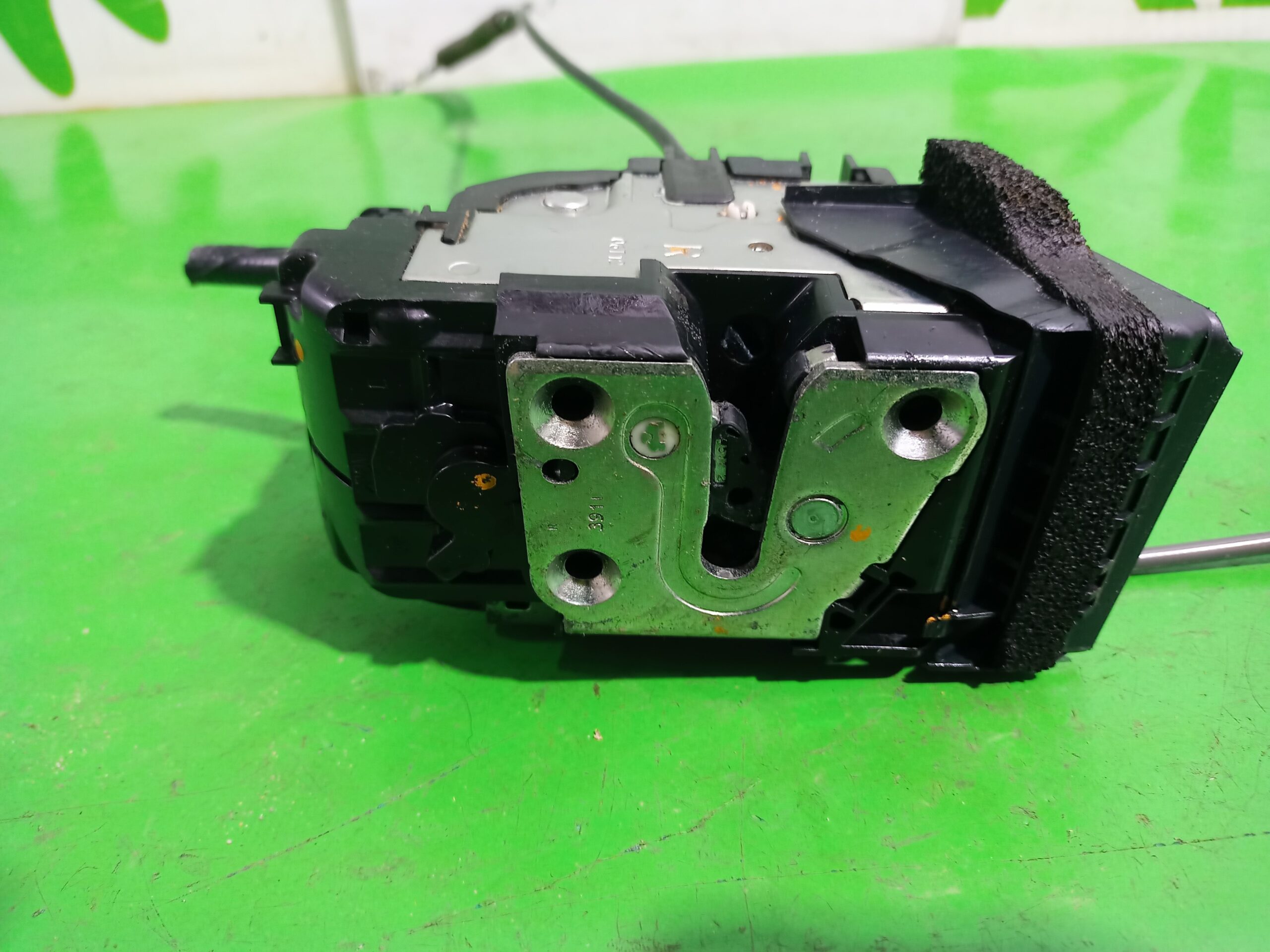 cerradura_puerta_delantera_derecha_80500ba60a_nissan_juke_f15_acenta