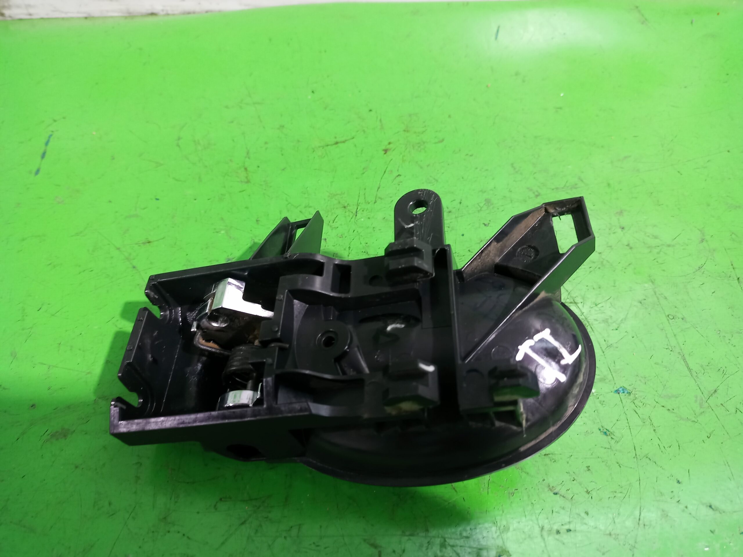 maneta_interior_trasera_izquierda_82501ba60a_nissan_juke_f15_acenta