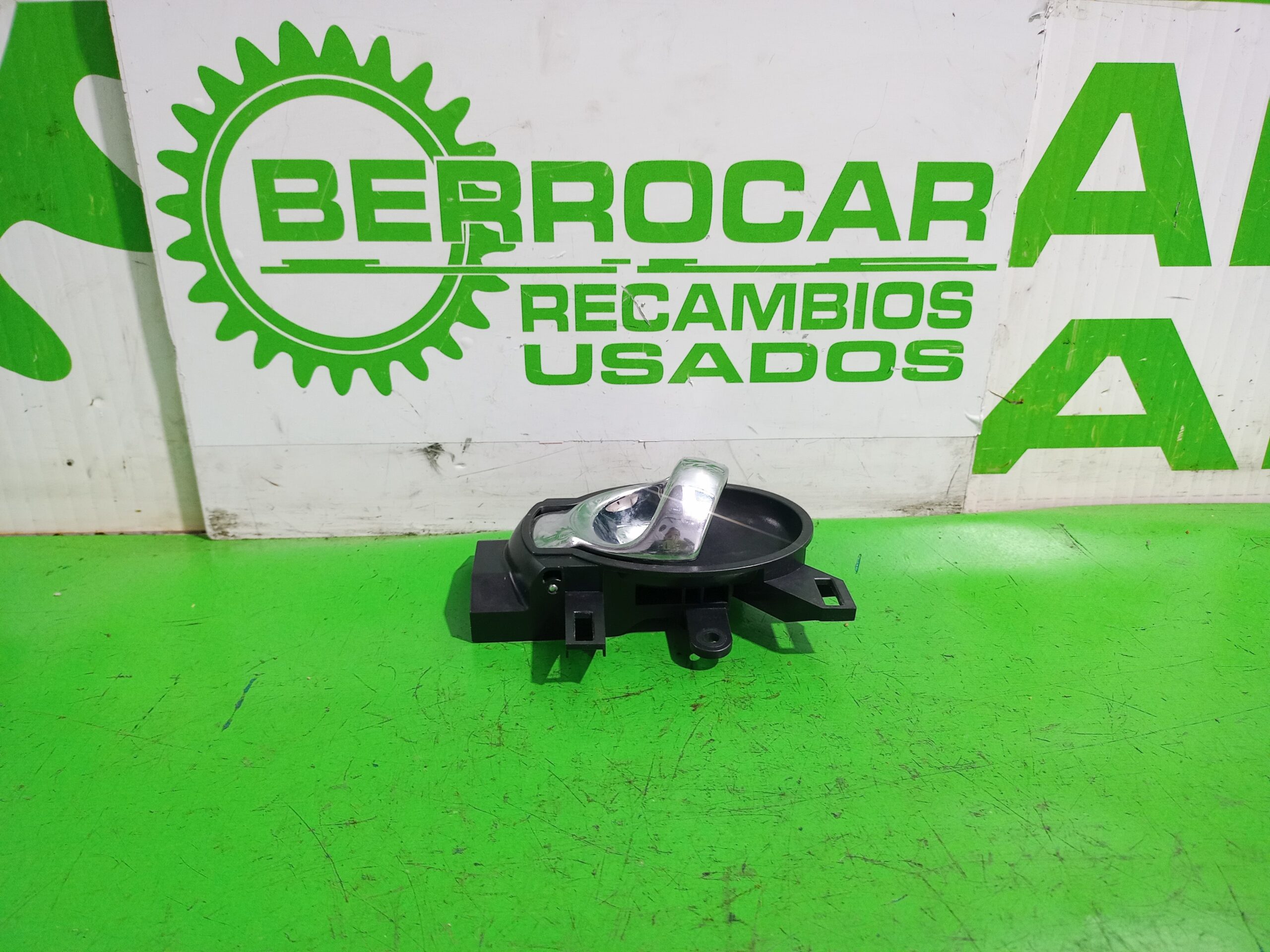 maneta_interior_trasera_derecha_806701ha0b_nissan_juke_f15_acenta