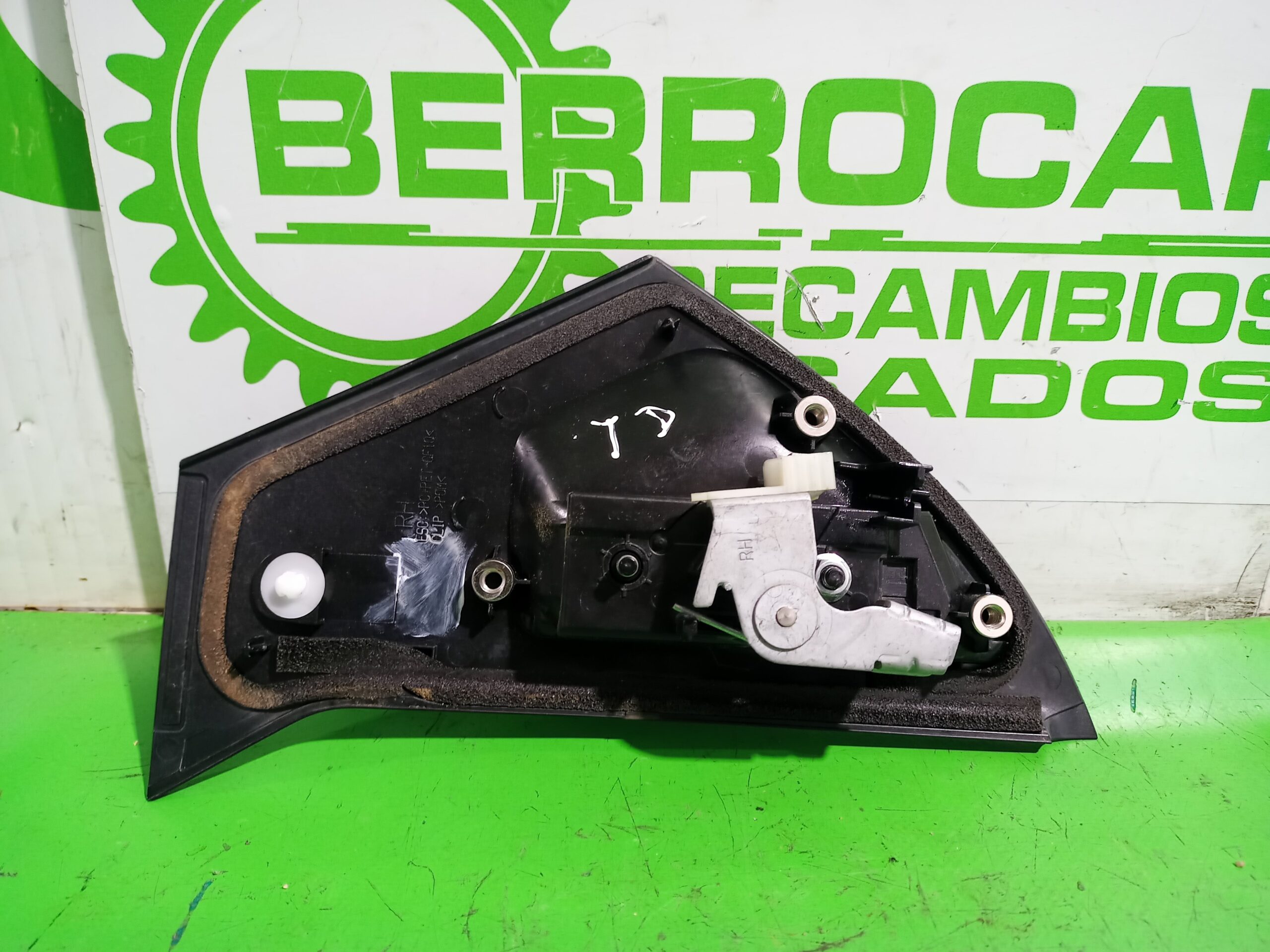 maneta_exterior_trasera_derecha_826061ka0a_nissan_juke_f15_acenta