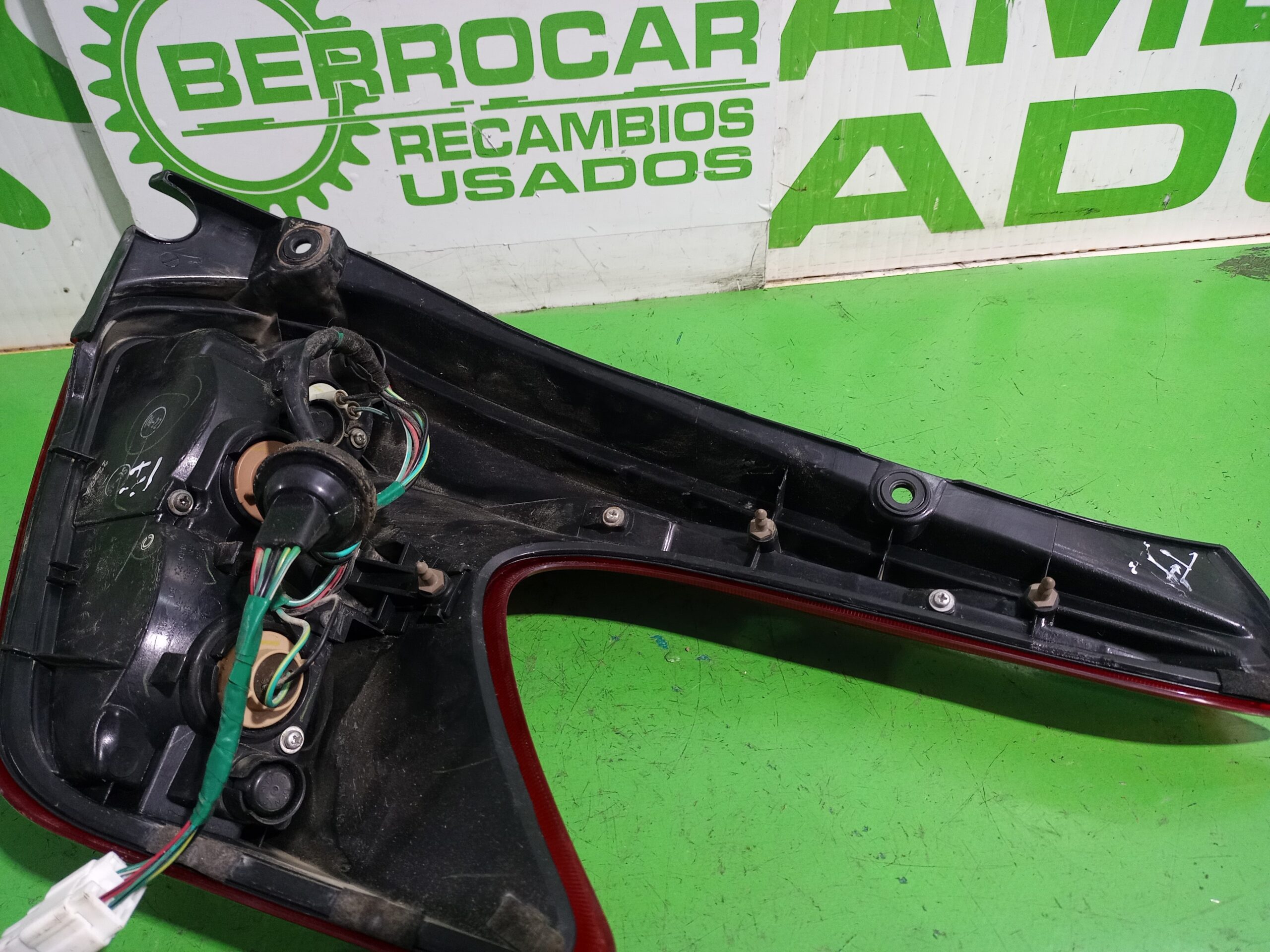 piloto_trasero_izquierdo_265551ka0a_nissan_juke_f15_acenta