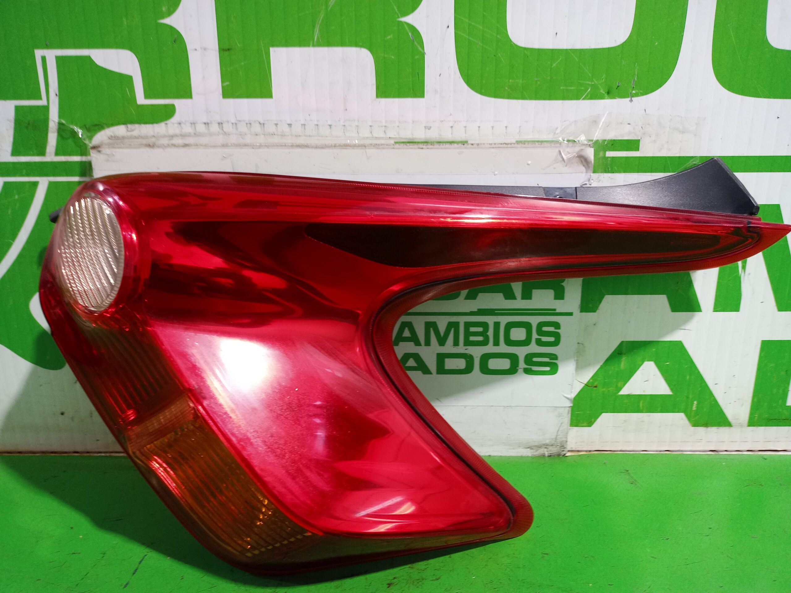 piloto_trasero_derecho_265501ka0a_nissan_juke_f15_acenta