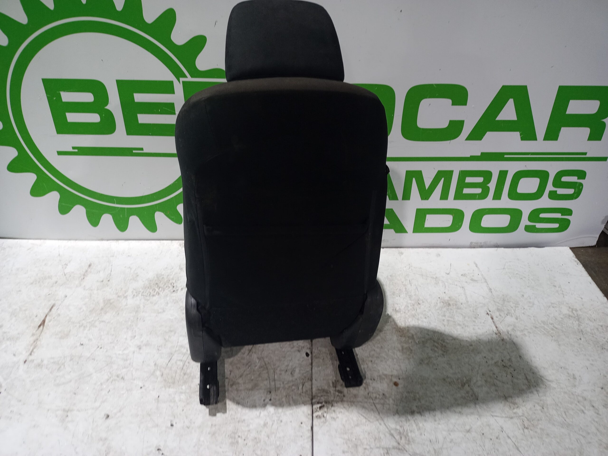 asiento_delantero_derecho_876511kk0a_nissan_juke_f15_acenta