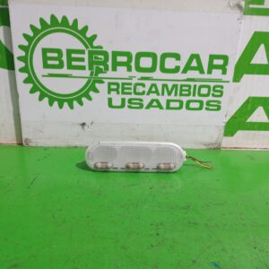 luz_interior_8200073234_nissan_juke_f15_acenta