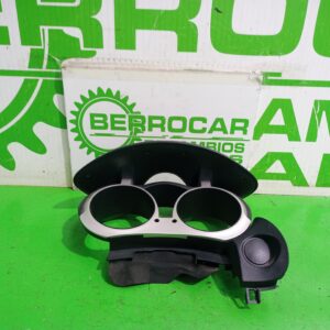 moldura_682401kz0a_nissan_juke_f15_acenta