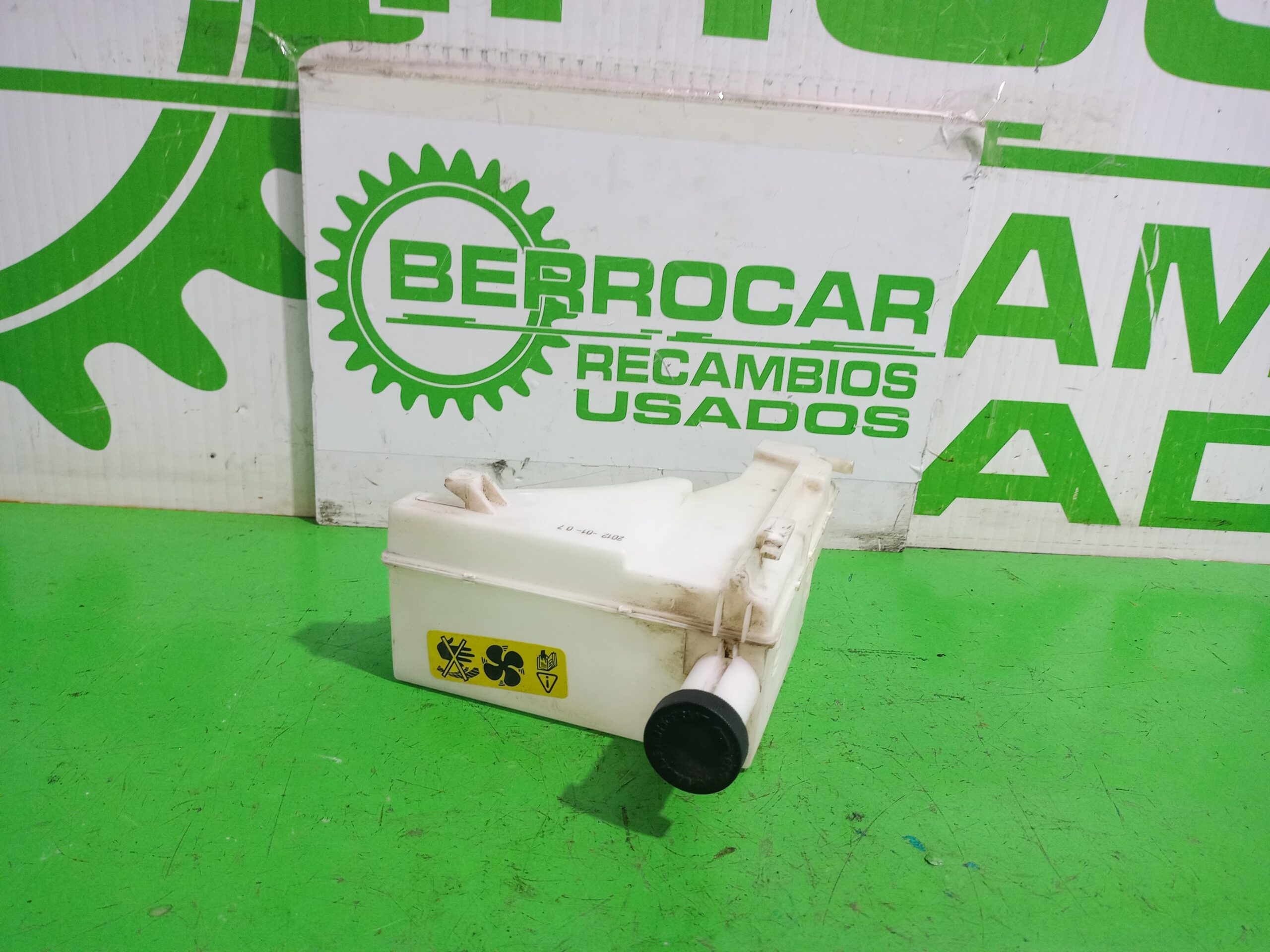 deposito_expansion_217101fa0a_nissan_juke_f15_acenta