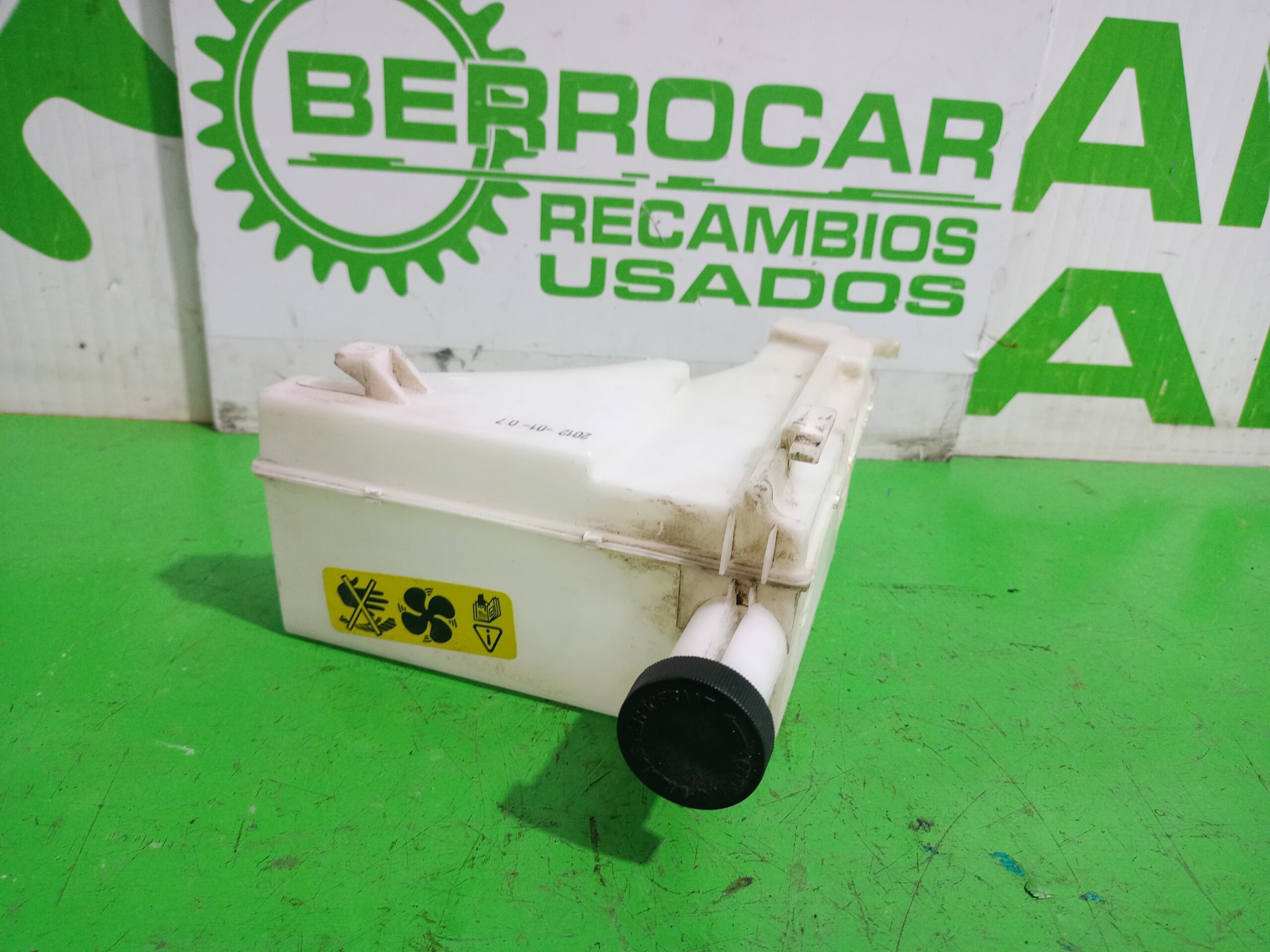 deposito_expansion_217101fa0a_nissan_juke_f15_acenta