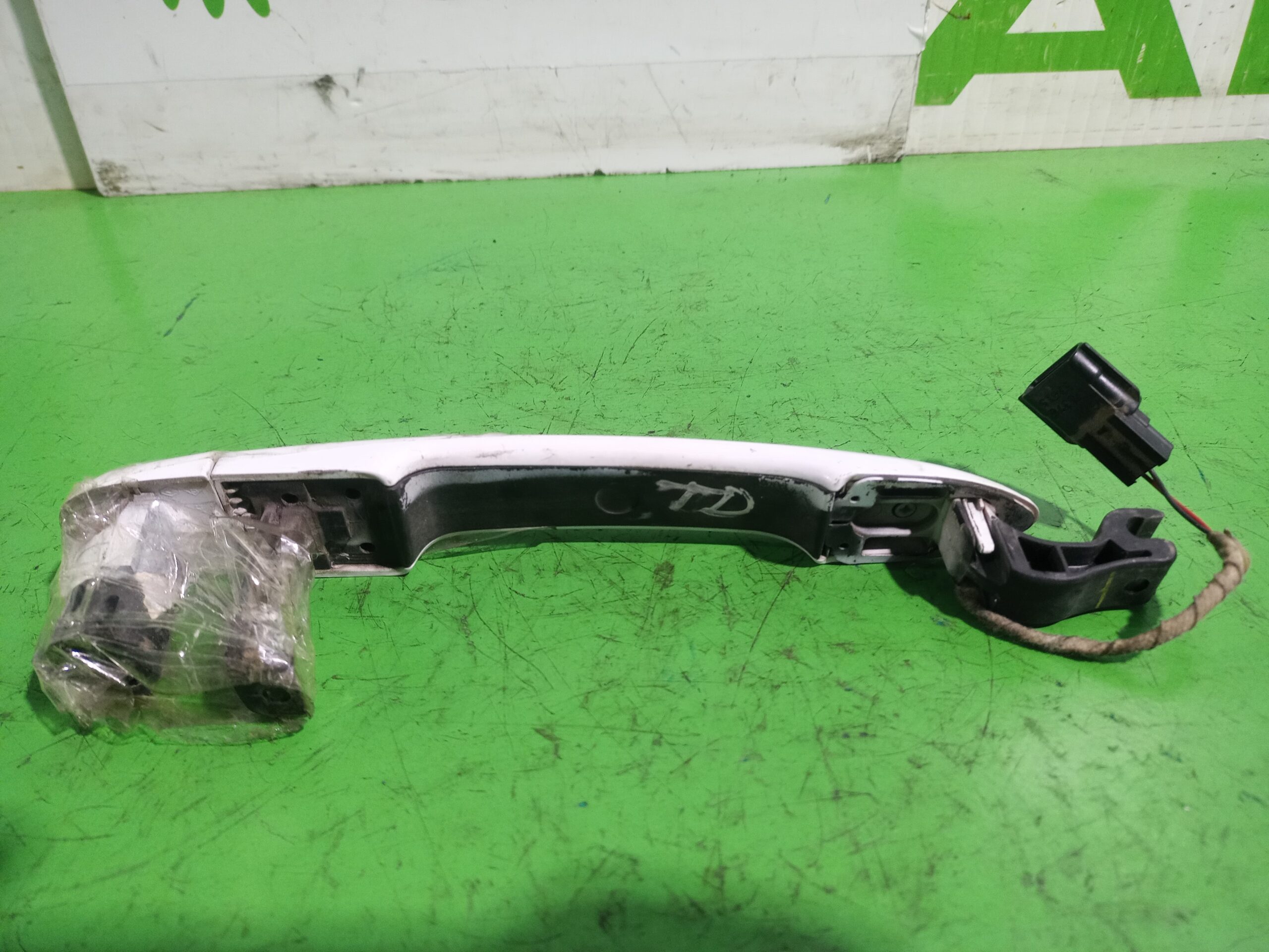 maneta_exterior_trasera_derecha_806b04979r_renault_scenic_iii_xmod_bose