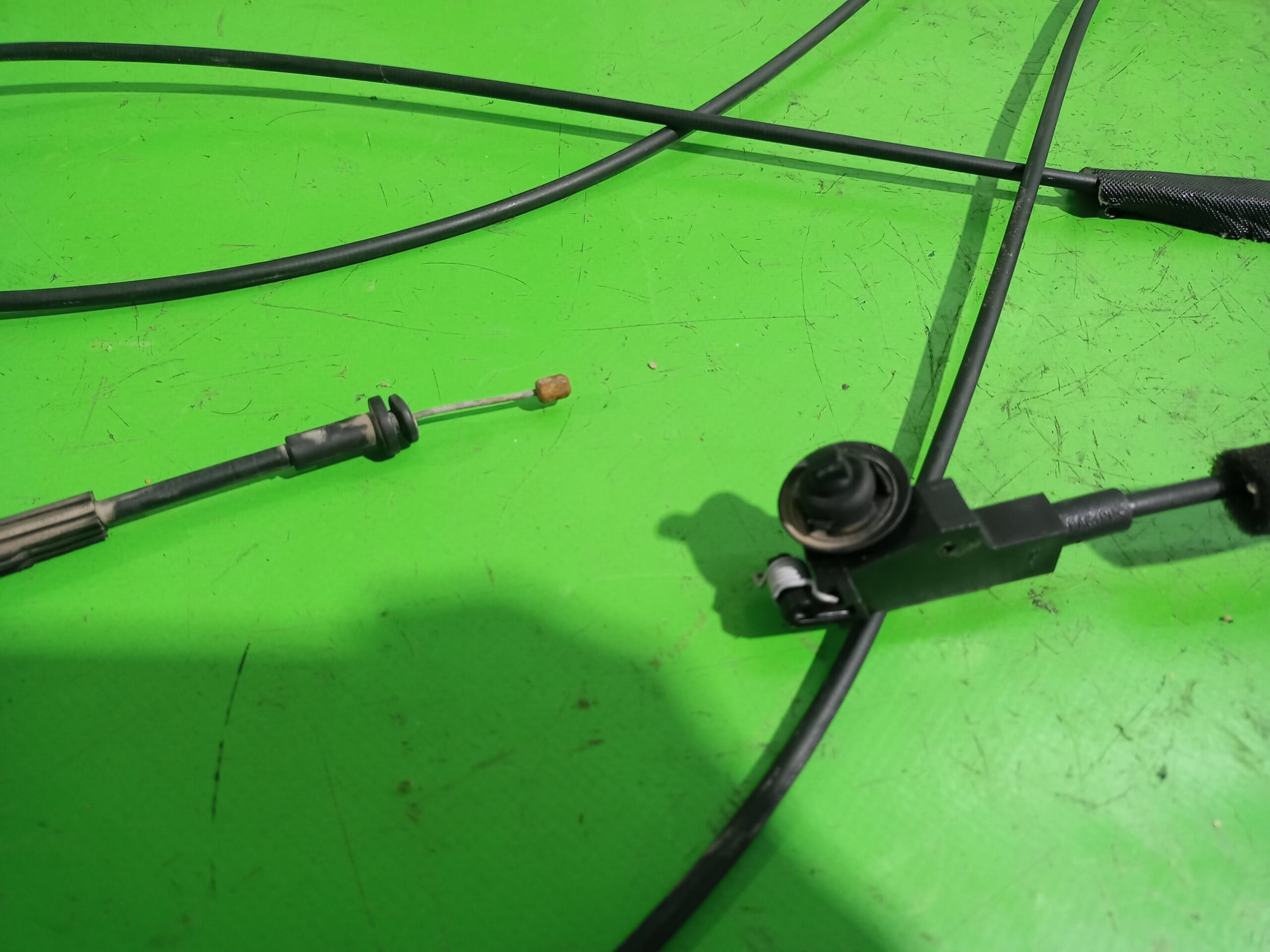 tirador_capot_656211ka0a_788221kk0b_nissan_juke_f15_acenta