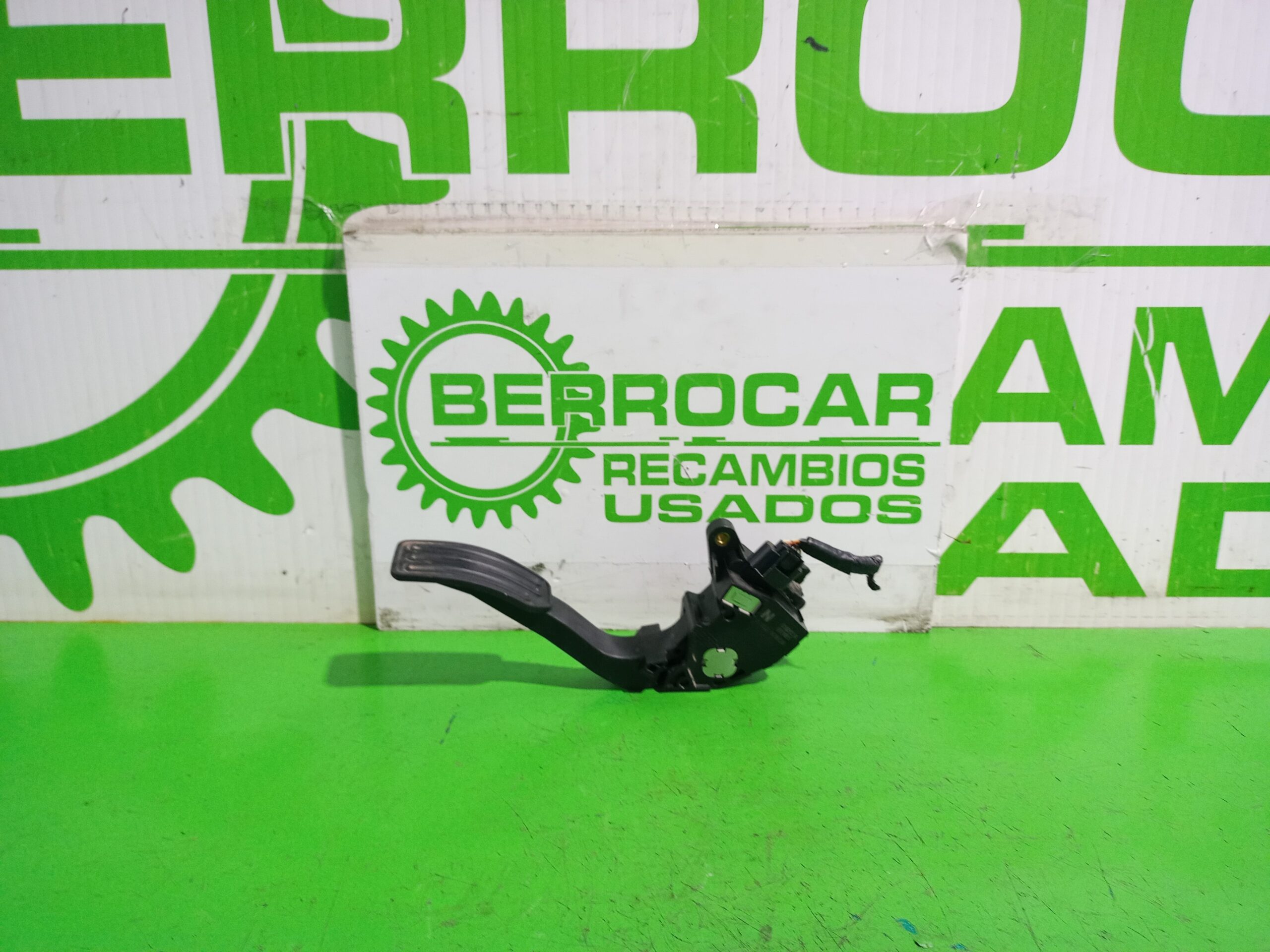 pedal_acelerador_180021km0b_nissan_juke_f15_acenta