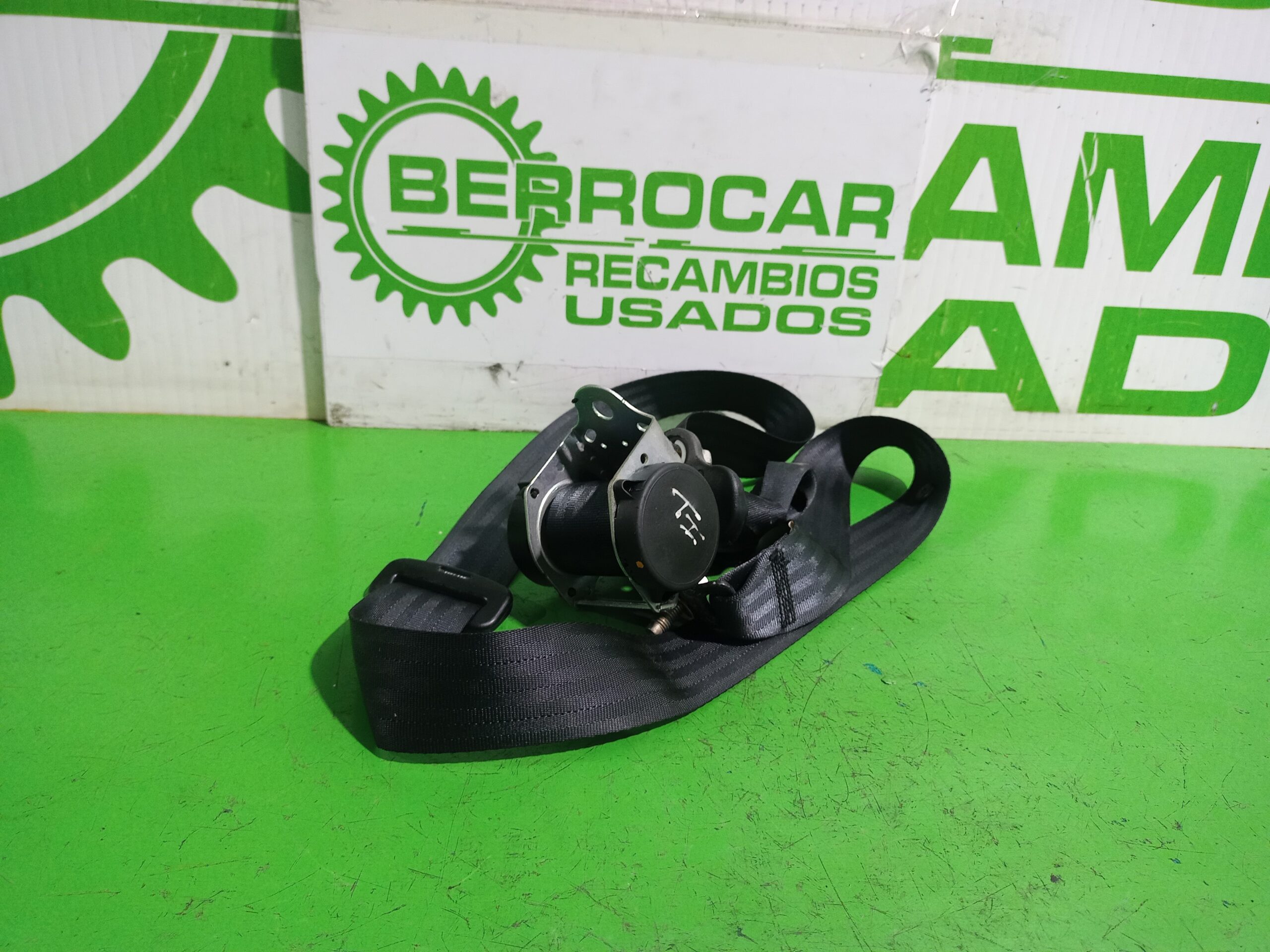 cinturon_seguridad_trasero_izquierdo_888451ka2a_nissan_juke_f15_acenta