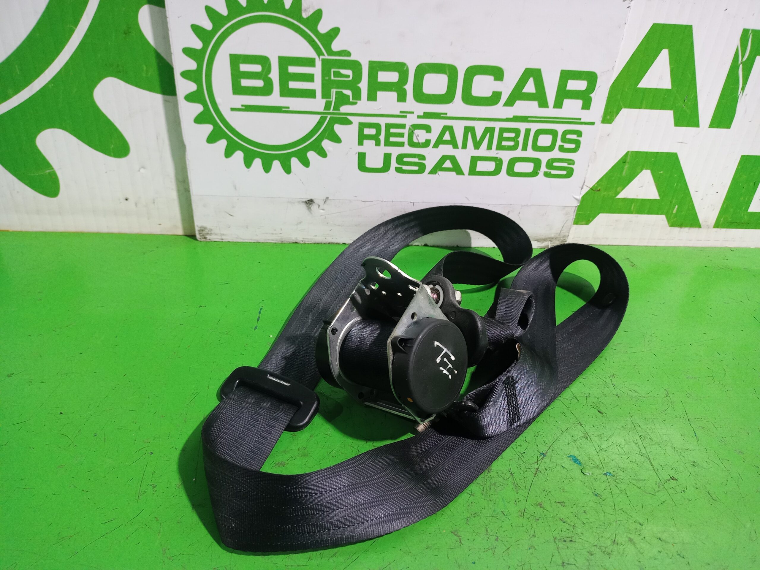 cinturon_seguridad_trasero_izquierdo_888451ka2a_nissan_juke_f15_acenta