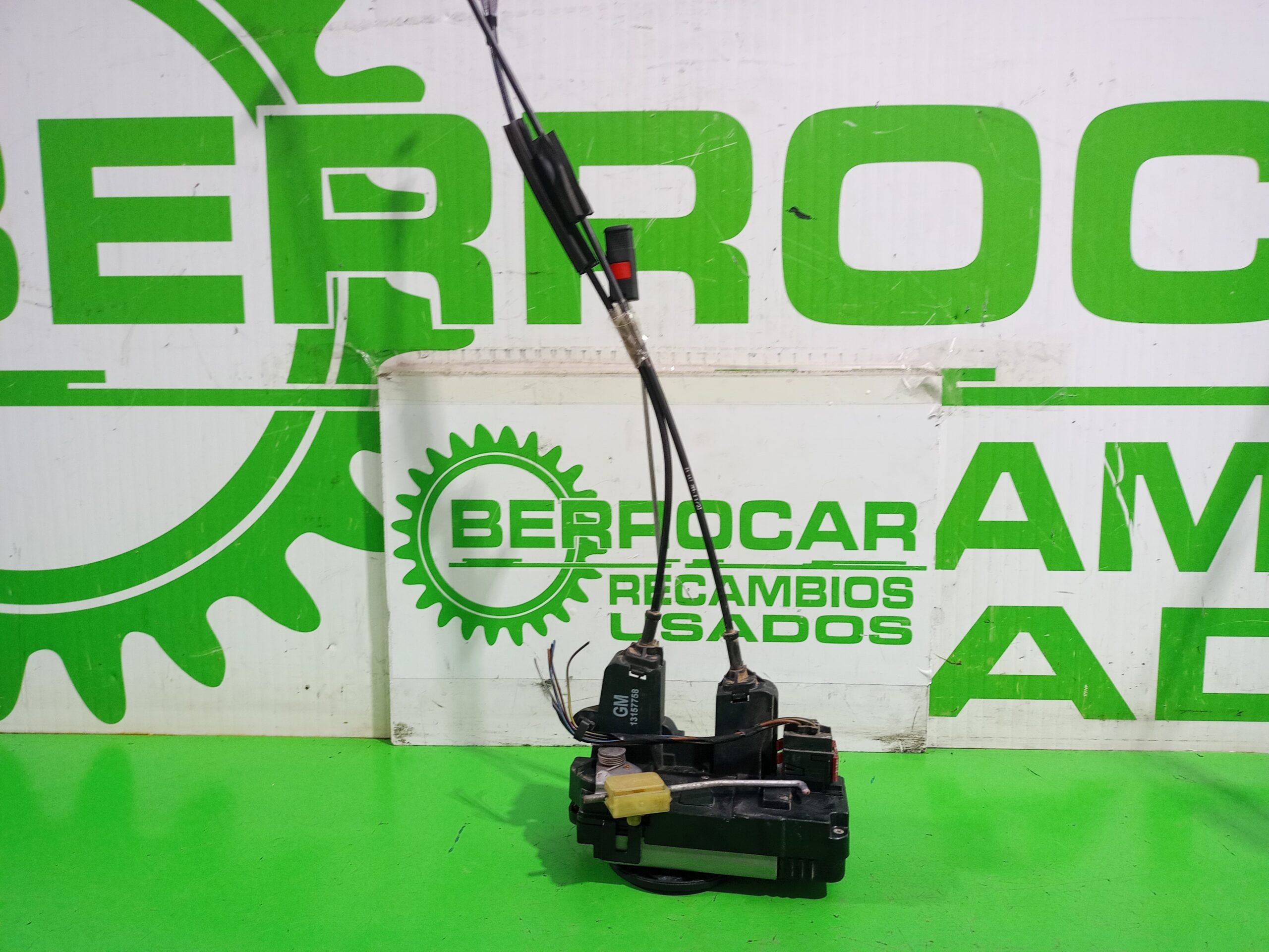 cerradura_puerta_trasera_izquierda_13157758_opel_vectra_c_berlina_gts