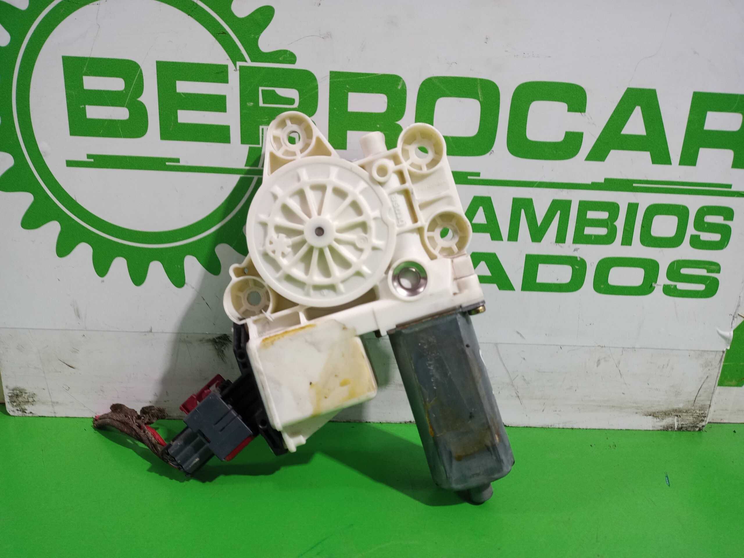 motor_elevalunas_delantero_izquierdo_106045102_opel_vectra_c_berlina_gts